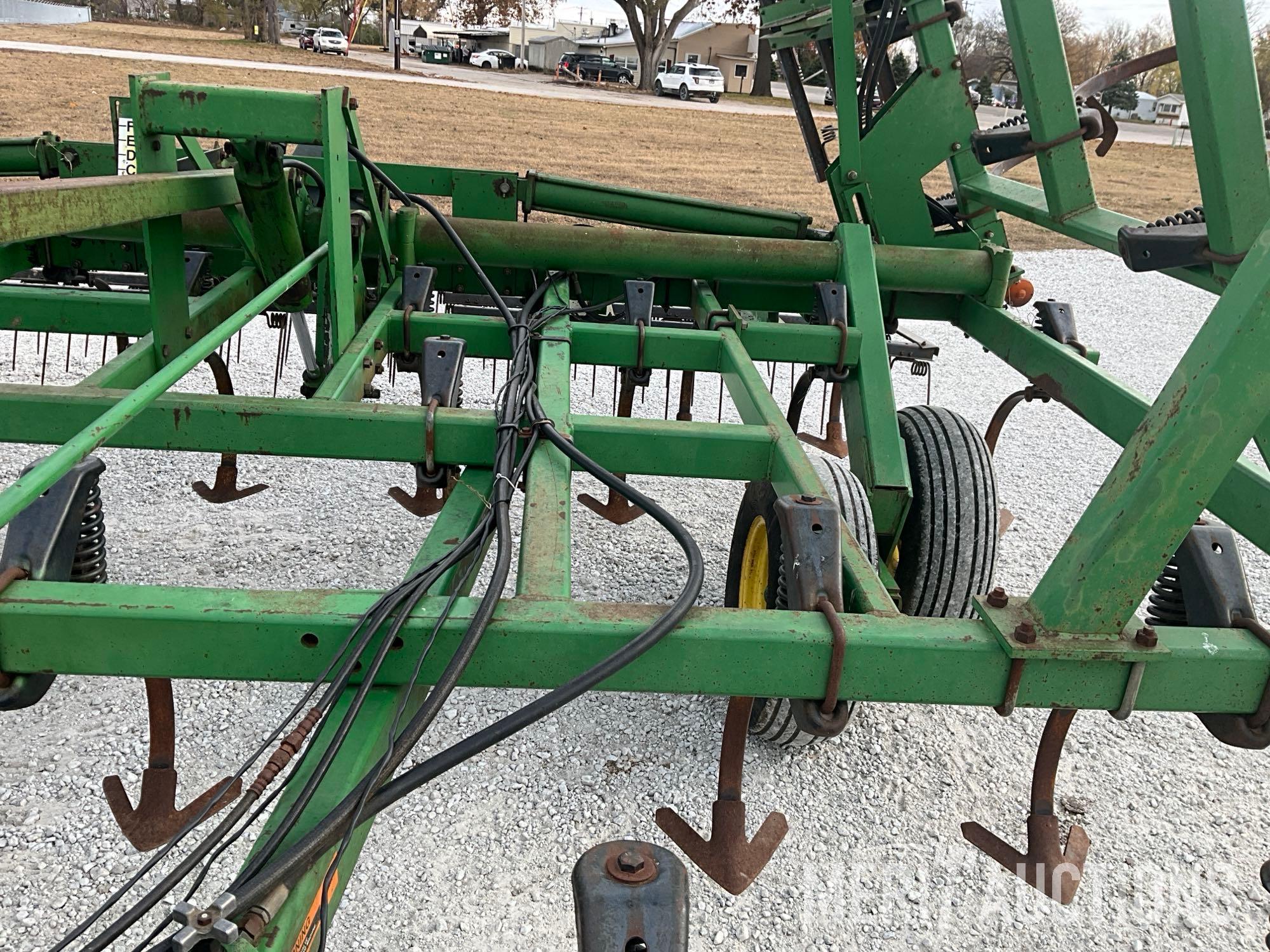 John Deere 980 36ft. Field Cultivator