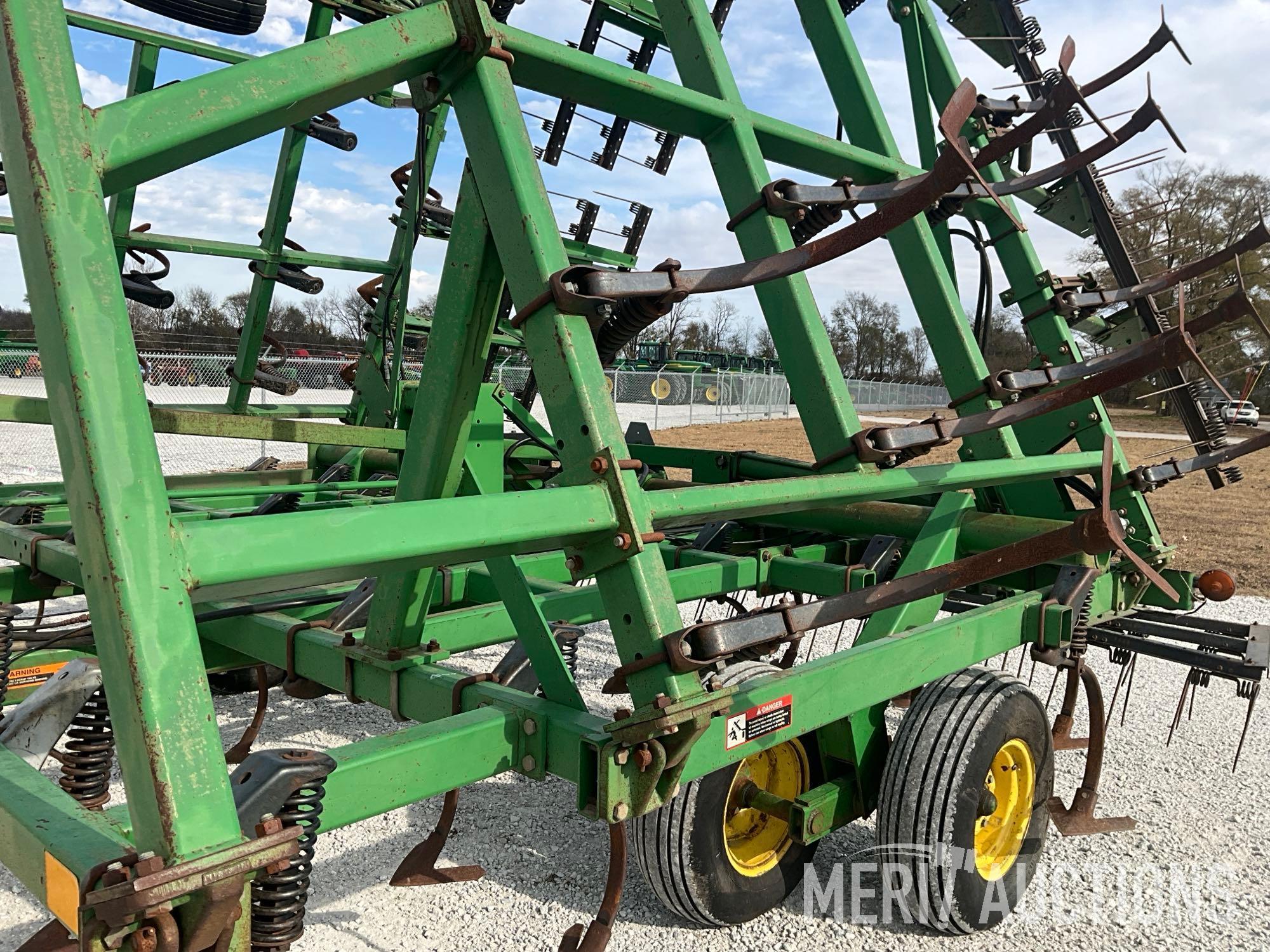 John Deere 980 36ft. Field Cultivator
