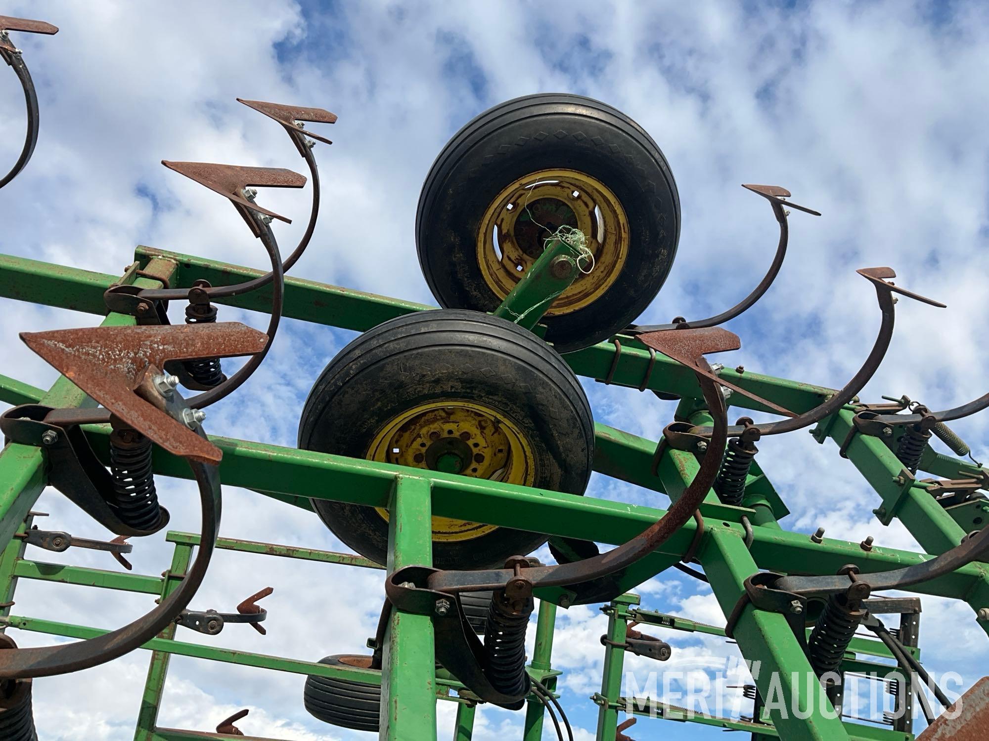 John Deere 980 36ft. Field Cultivator
