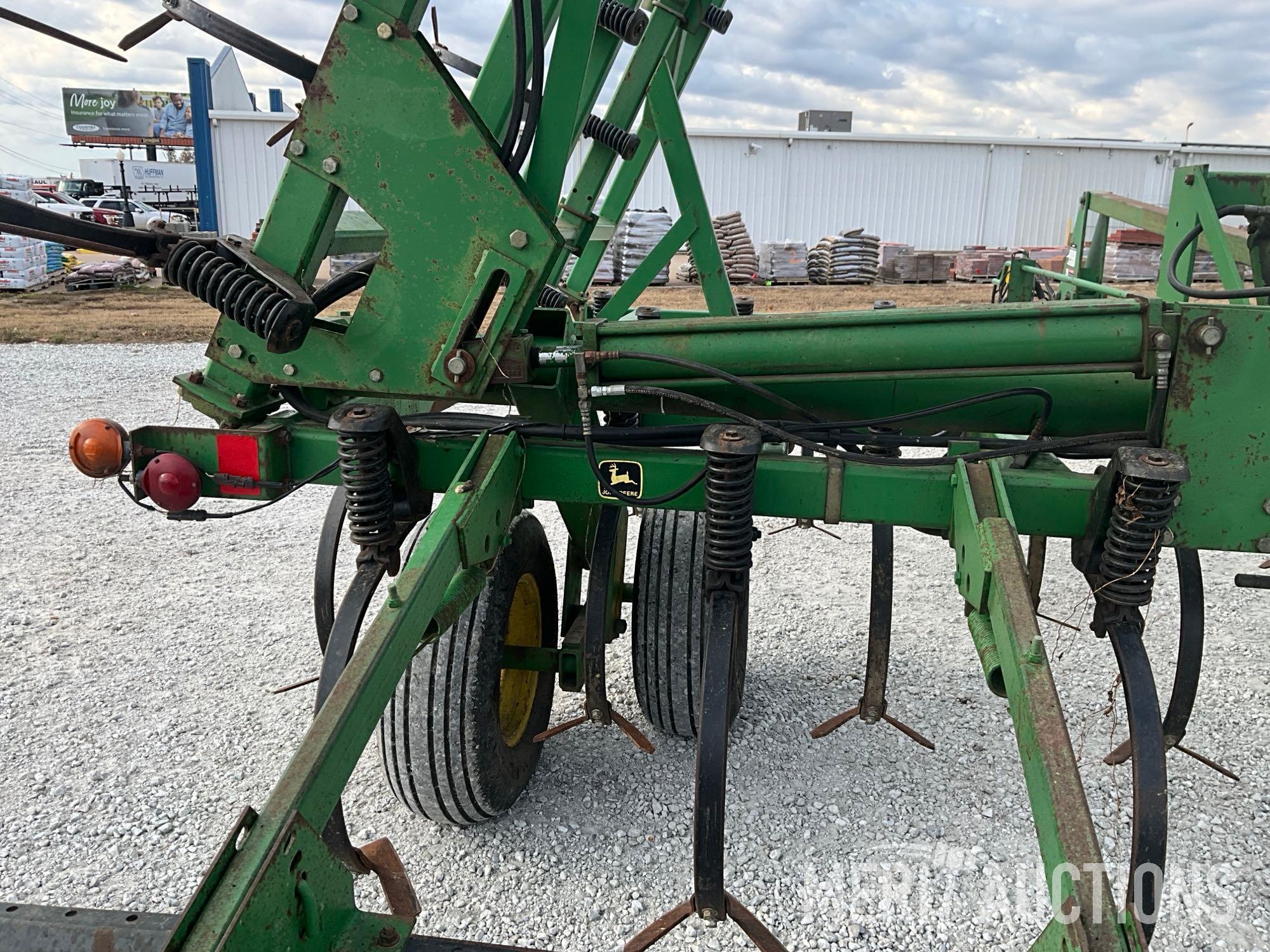 John Deere 980 36ft. Field Cultivator