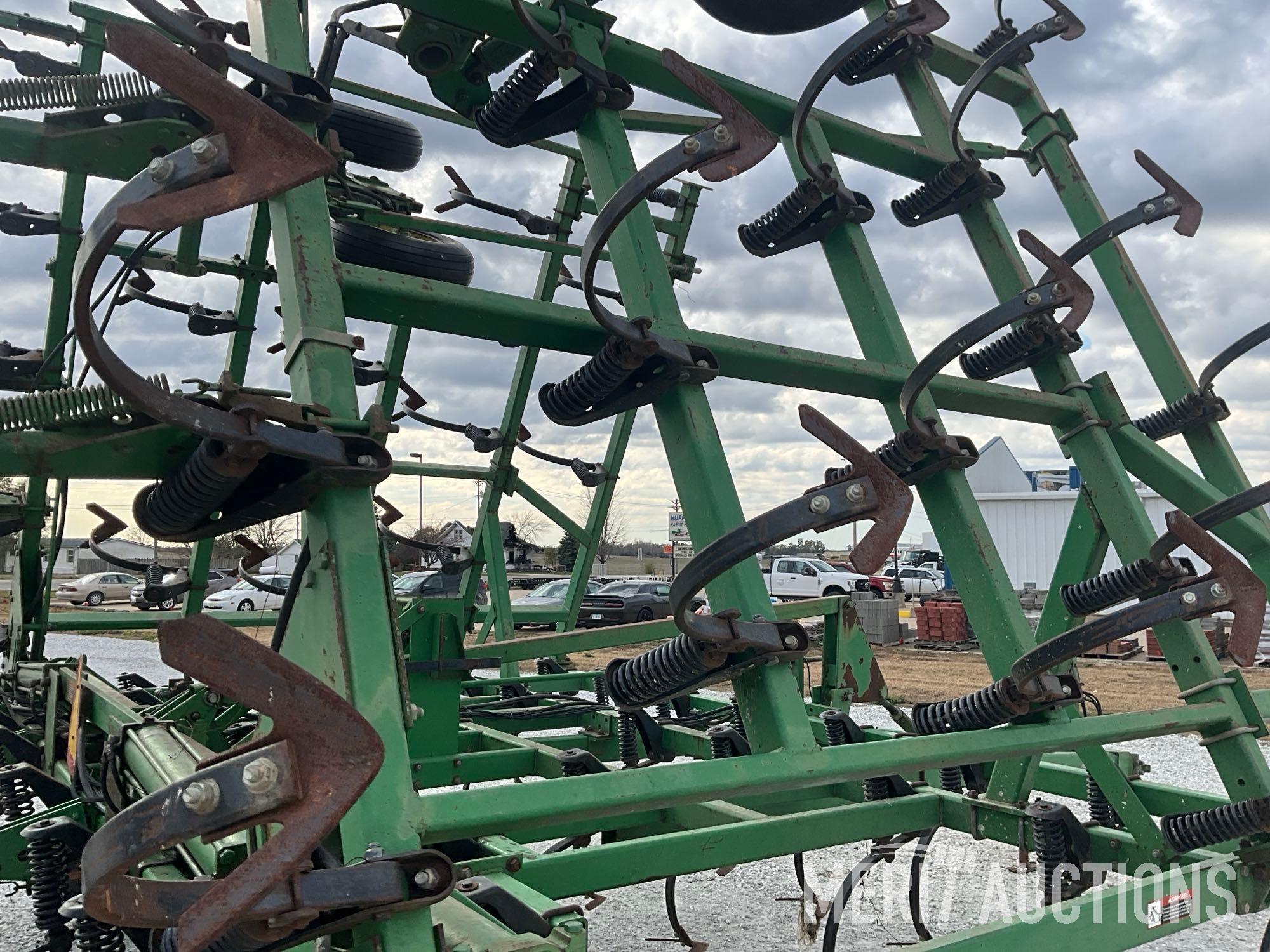 John Deere 980 36ft. Field Cultivator