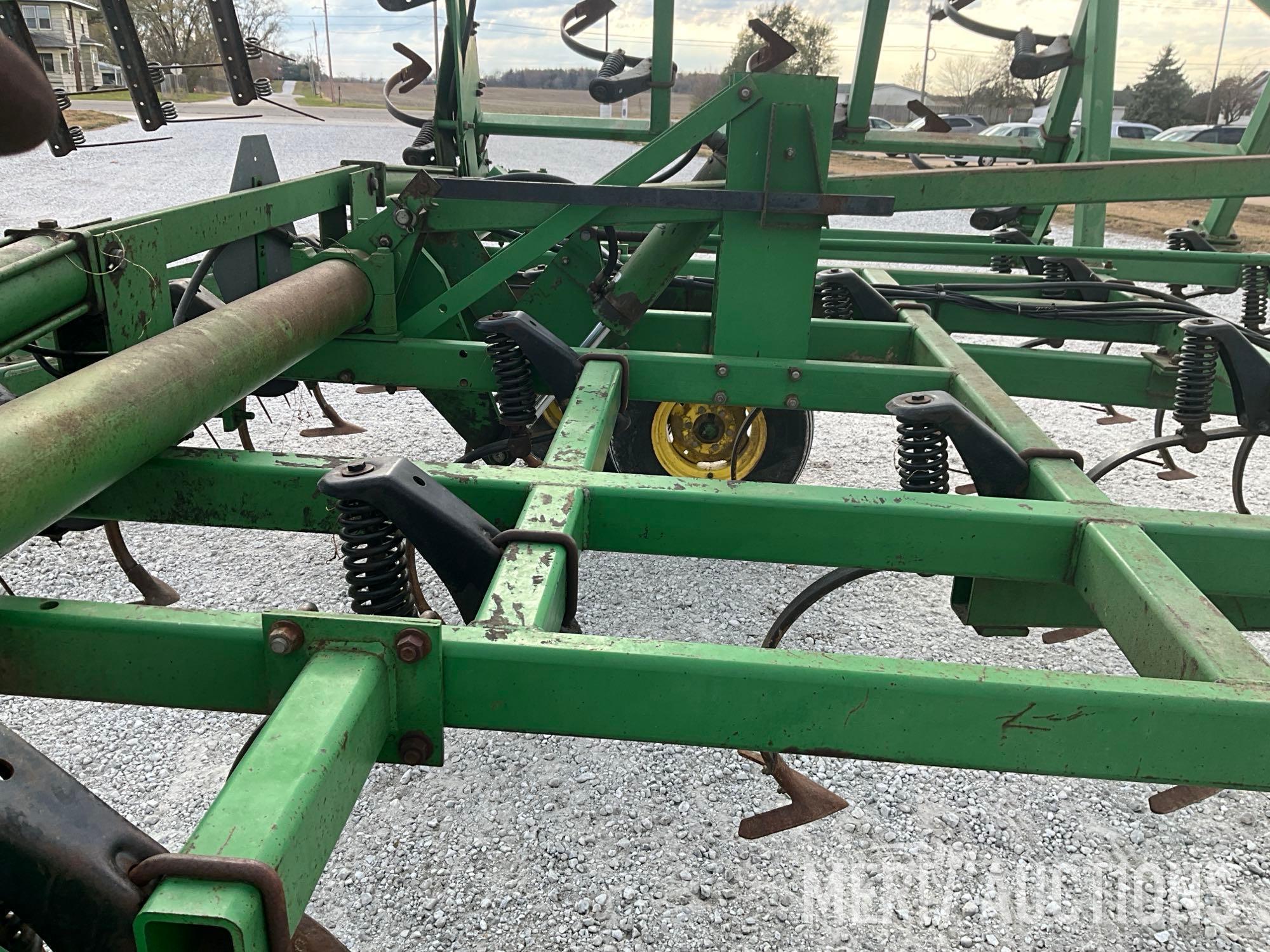 John Deere 980 36ft. Field Cultivator