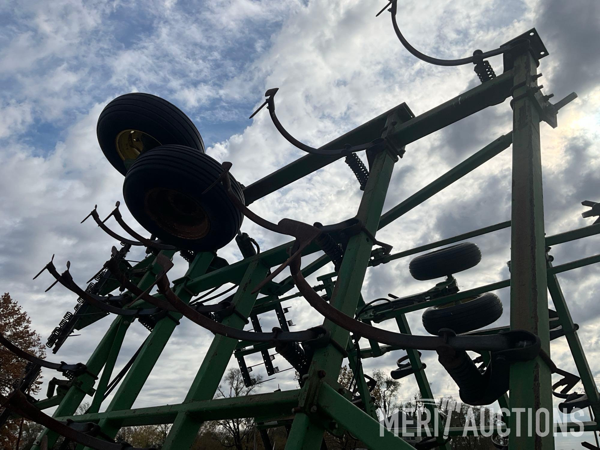John Deere 980 36ft. Field Cultivator