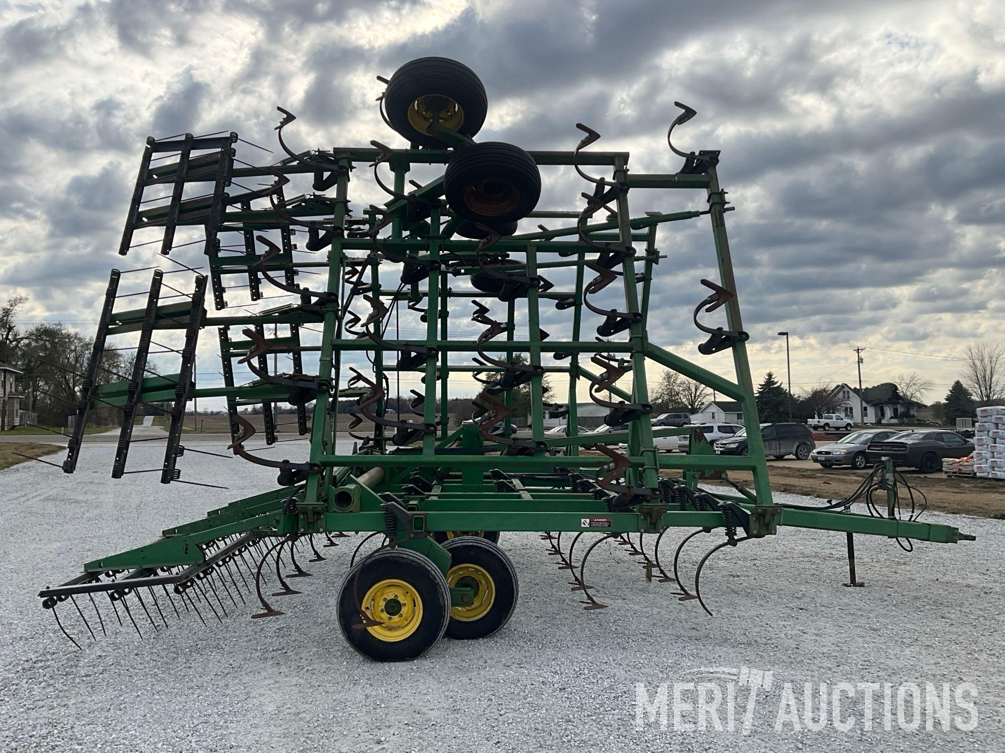 John Deere 980 36ft. Field Cultivator