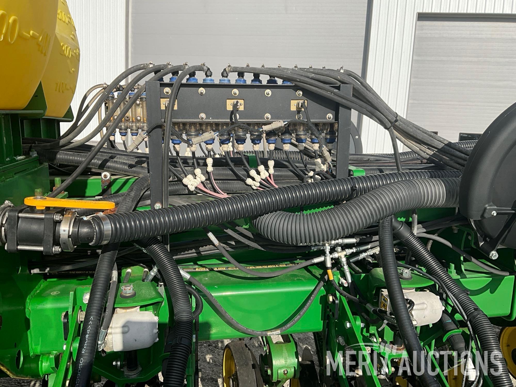 2015 John Deere 1775 ExactEmerge High Speed Planter CCS