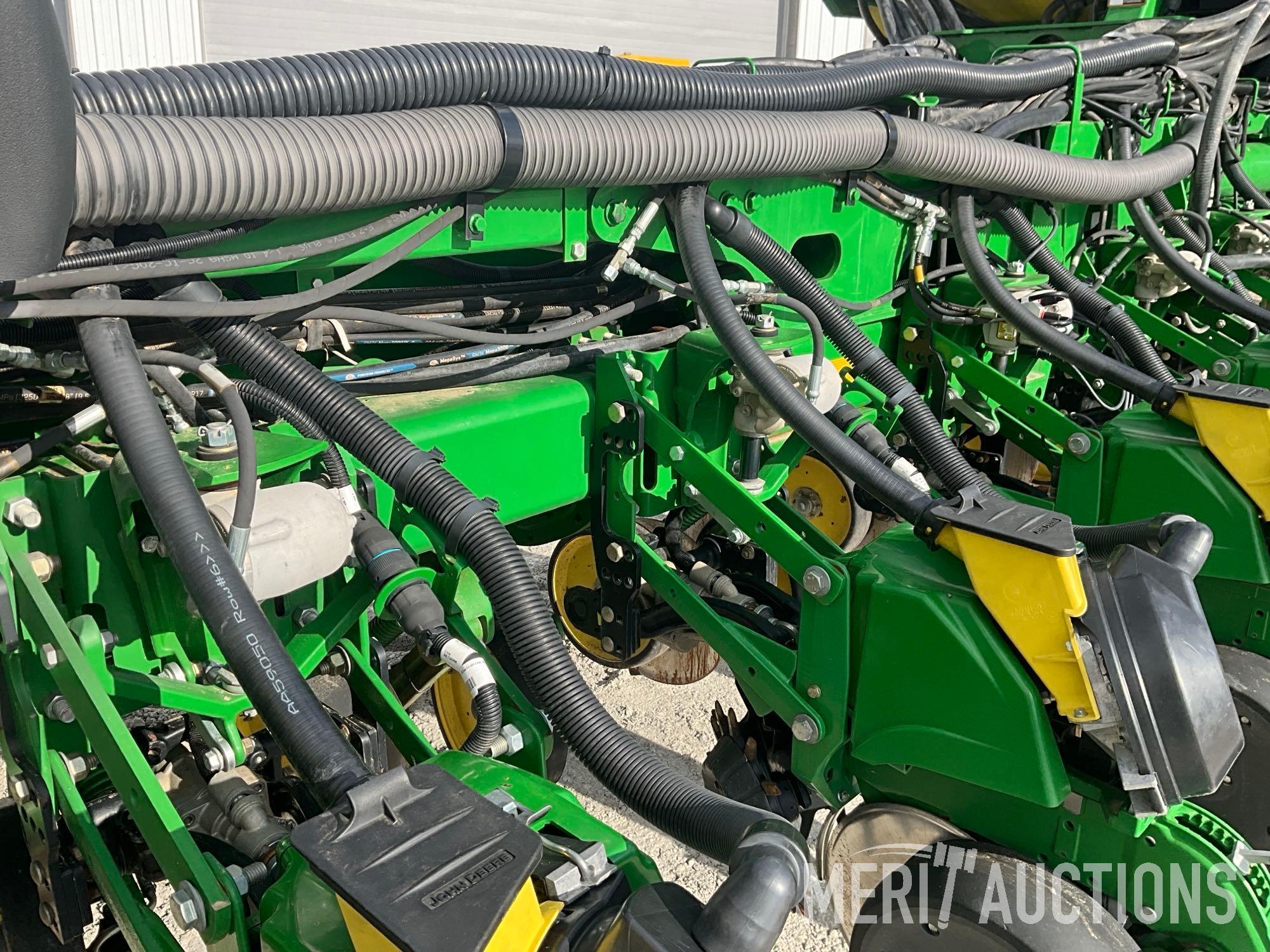 2015 John Deere 1775 ExactEmerge High Speed Planter CCS