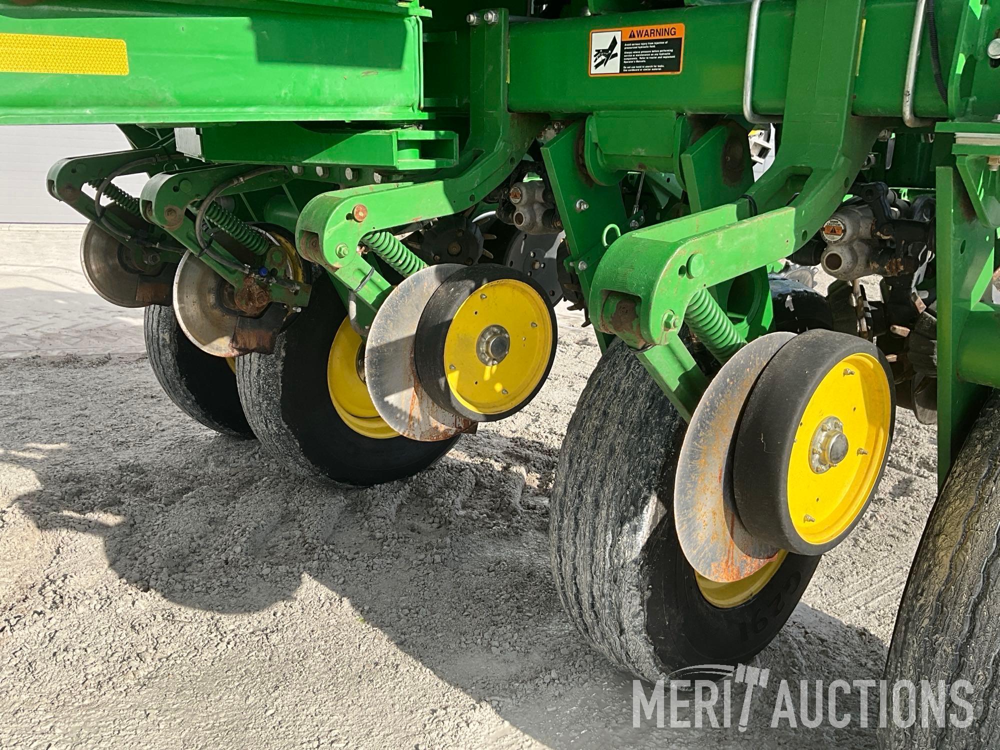 2015 John Deere 1775 ExactEmerge High Speed Planter CCS