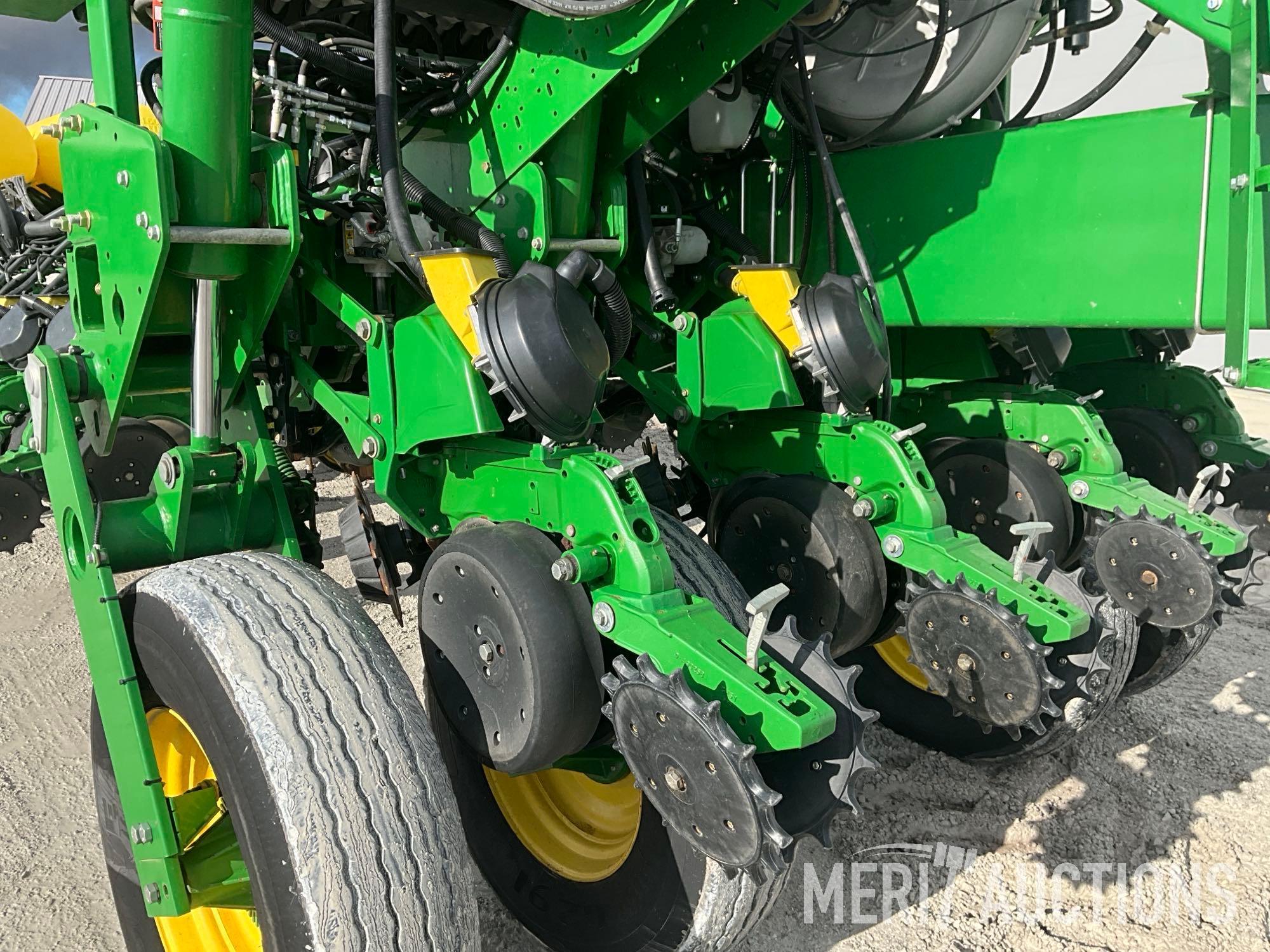 2015 John Deere 1775 ExactEmerge High Speed Planter CCS