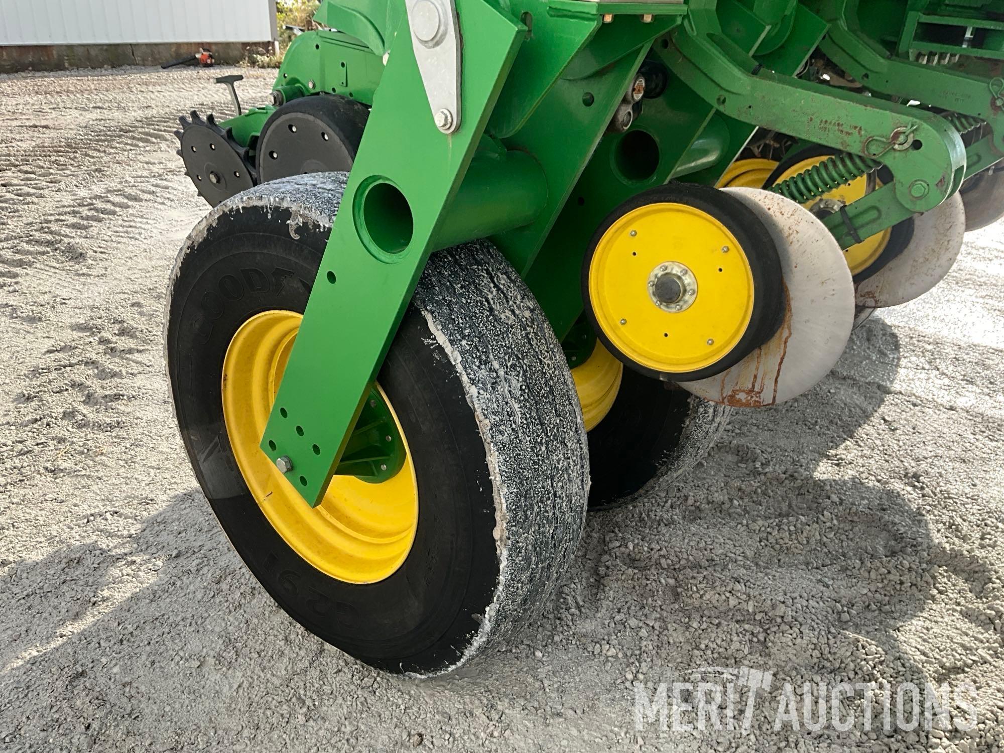 2015 John Deere 1775 ExactEmerge High Speed Planter CCS