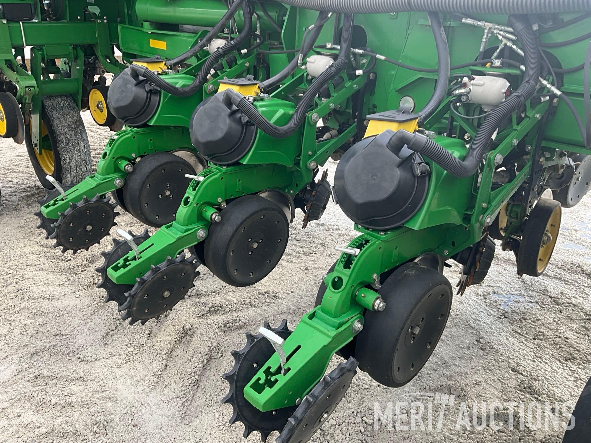 2015 John Deere 1775 ExactEmerge High Speed Planter CCS