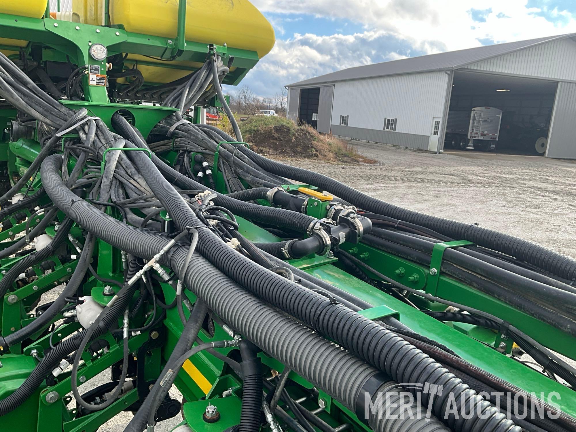 2015 John Deere 1775 ExactEmerge High Speed Planter CCS