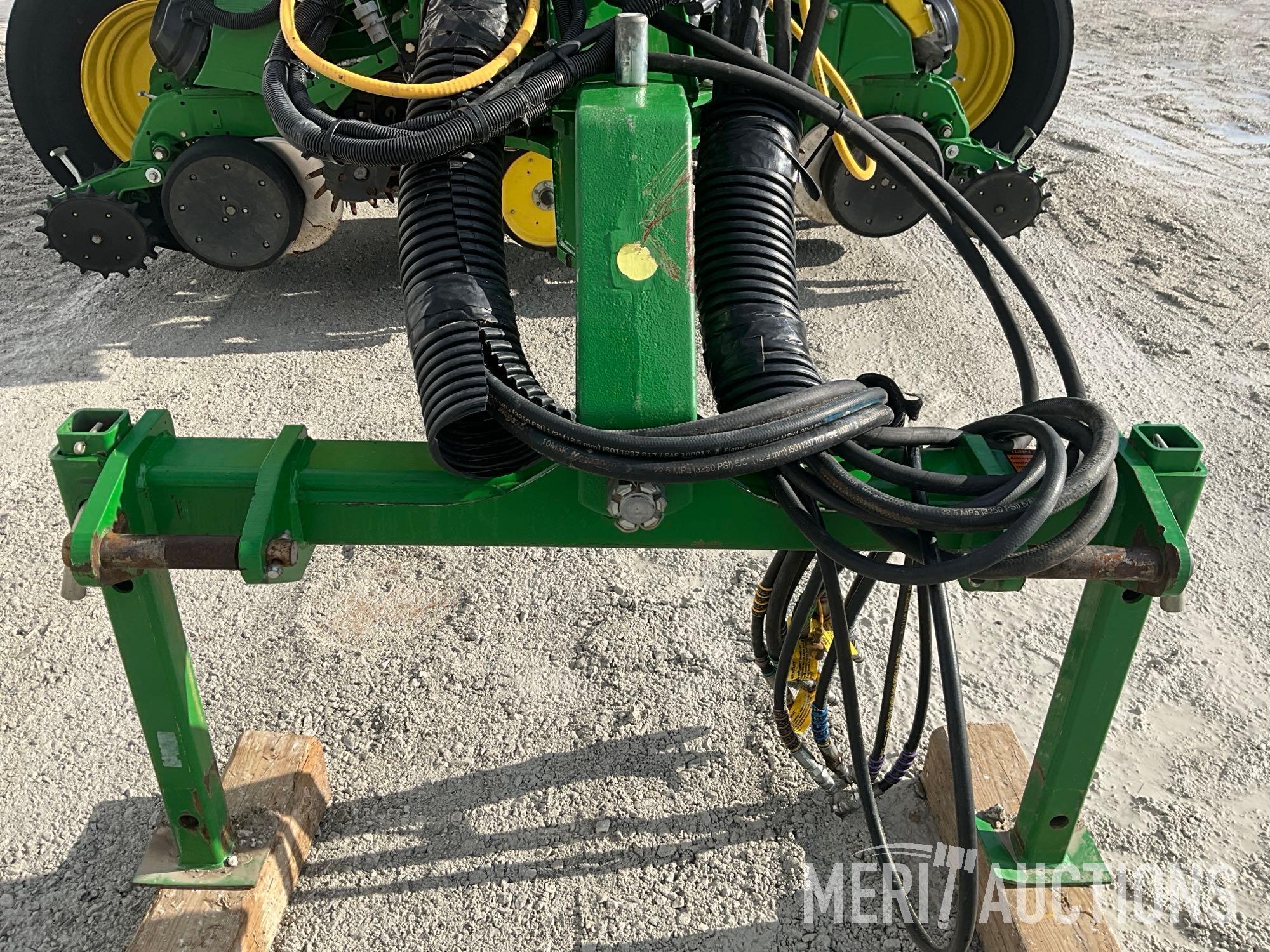 2015 John Deere 1775 ExactEmerge High Speed Planter CCS