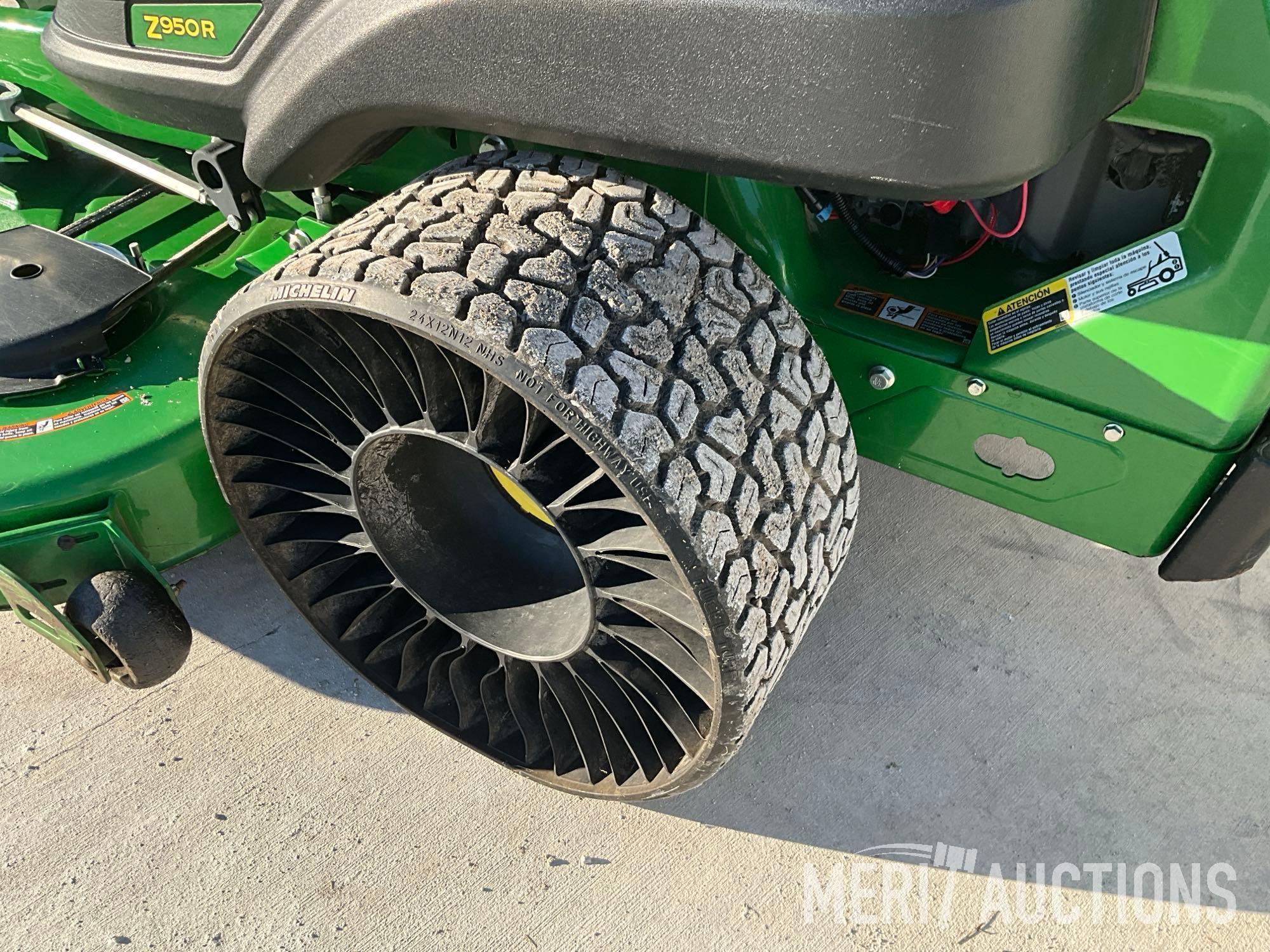 John Deere Z950R, Zero turn mower