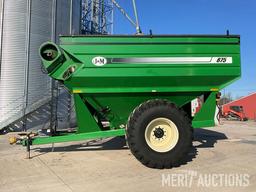 J&M 875-18 Grain Cart
