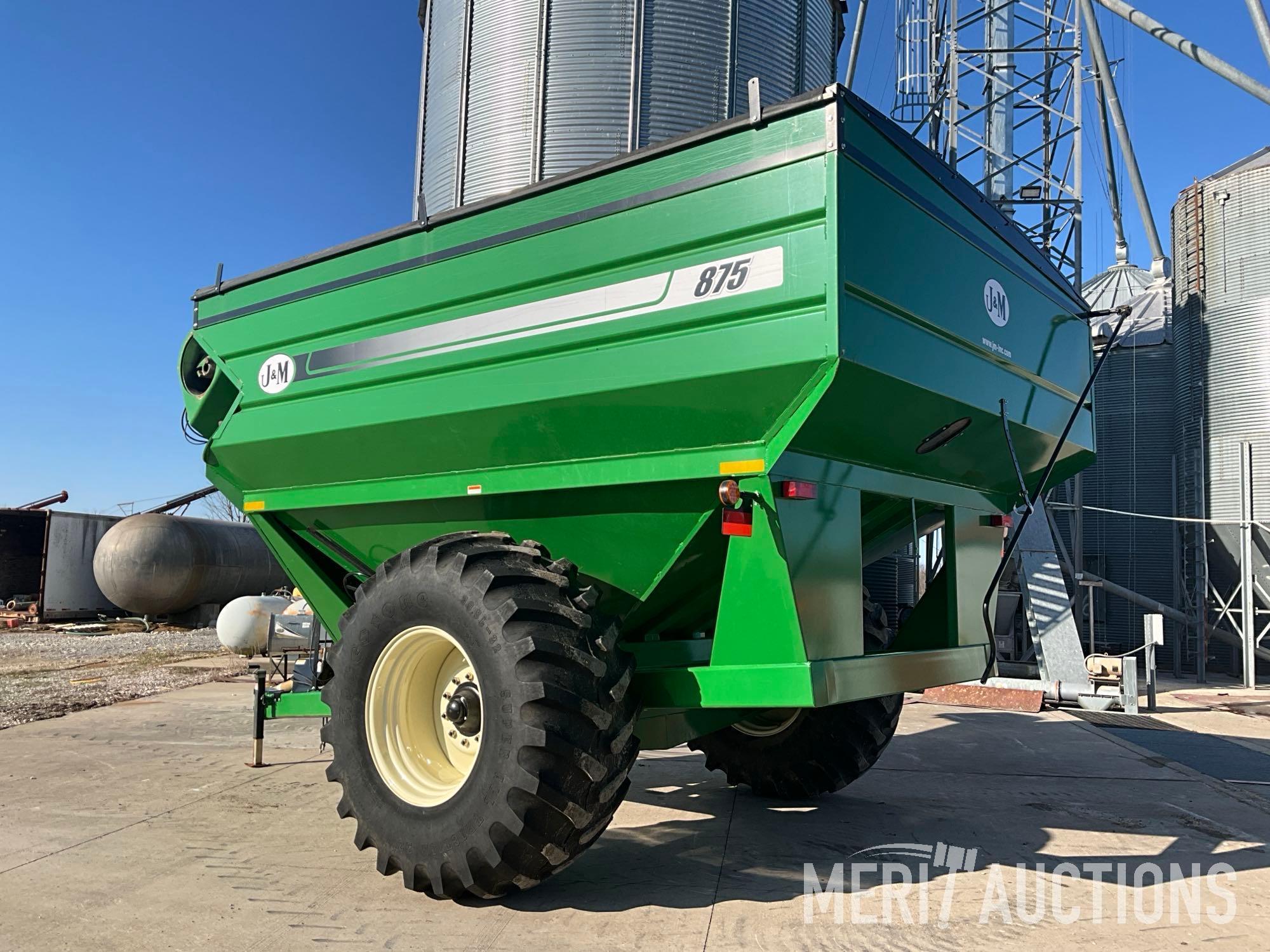 J&M 875-18 Grain Cart