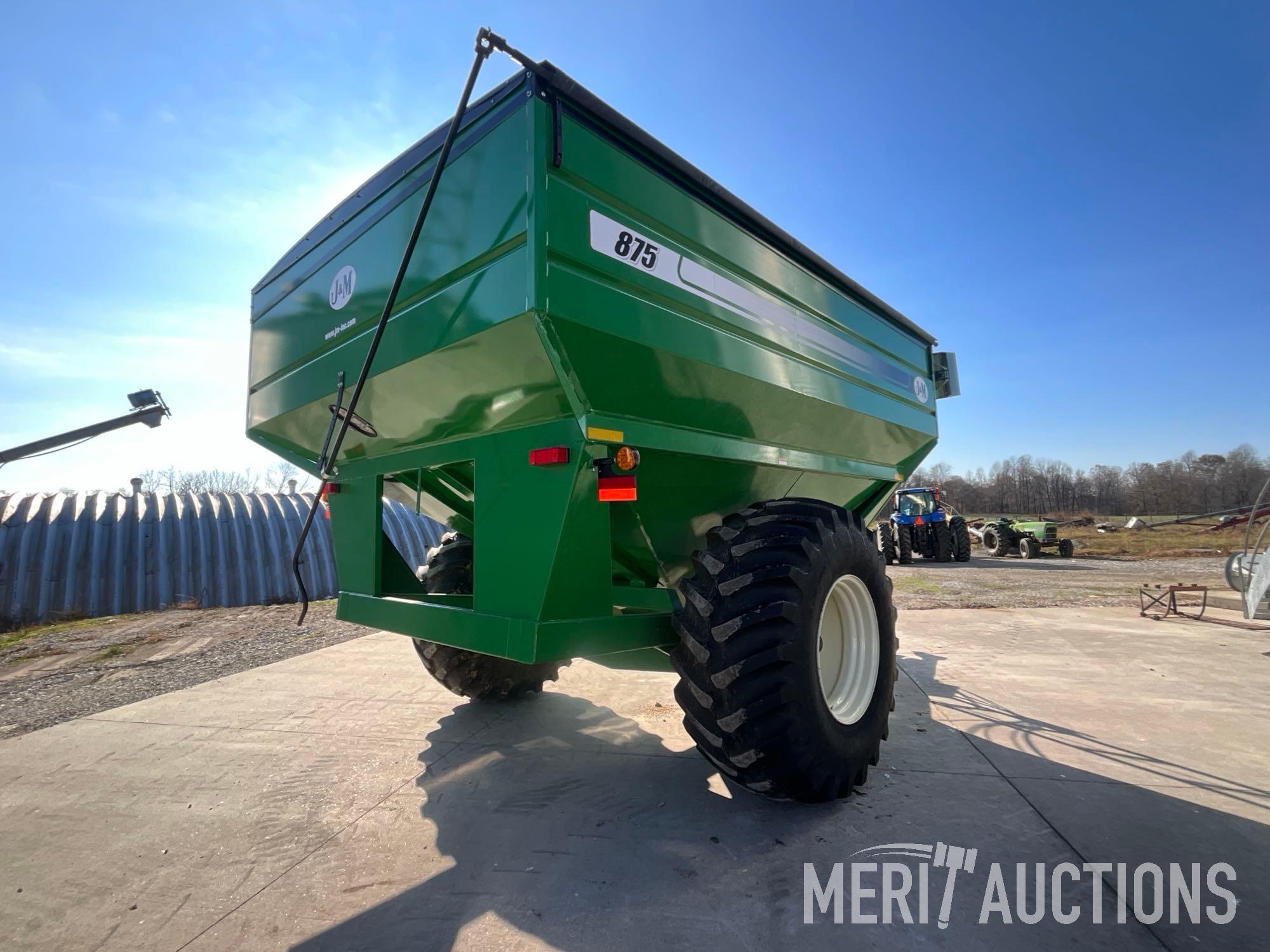 J&M 875-18 Grain Cart