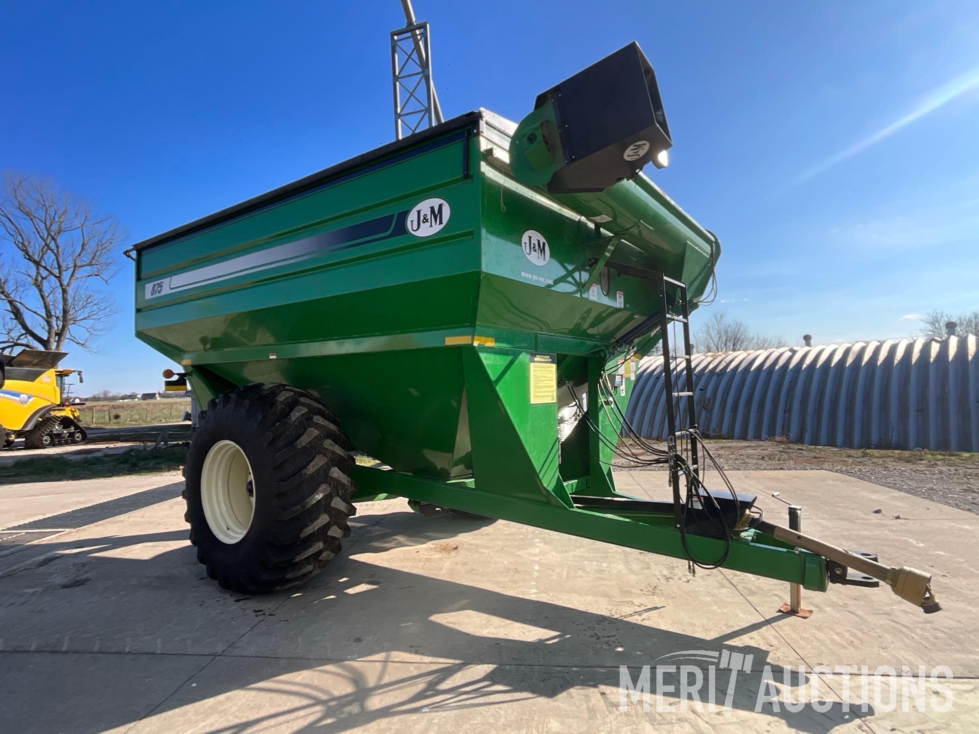 J&M 875-18 Grain Cart