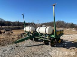 John Deere 7000 planter