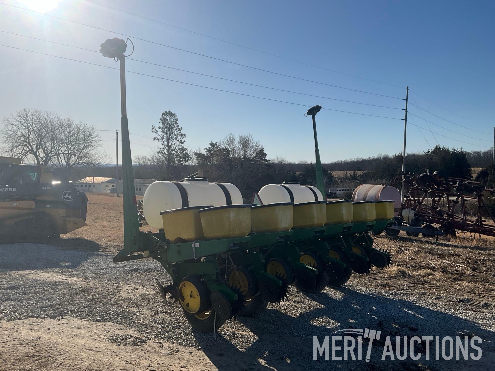 John Deere 7000 planter