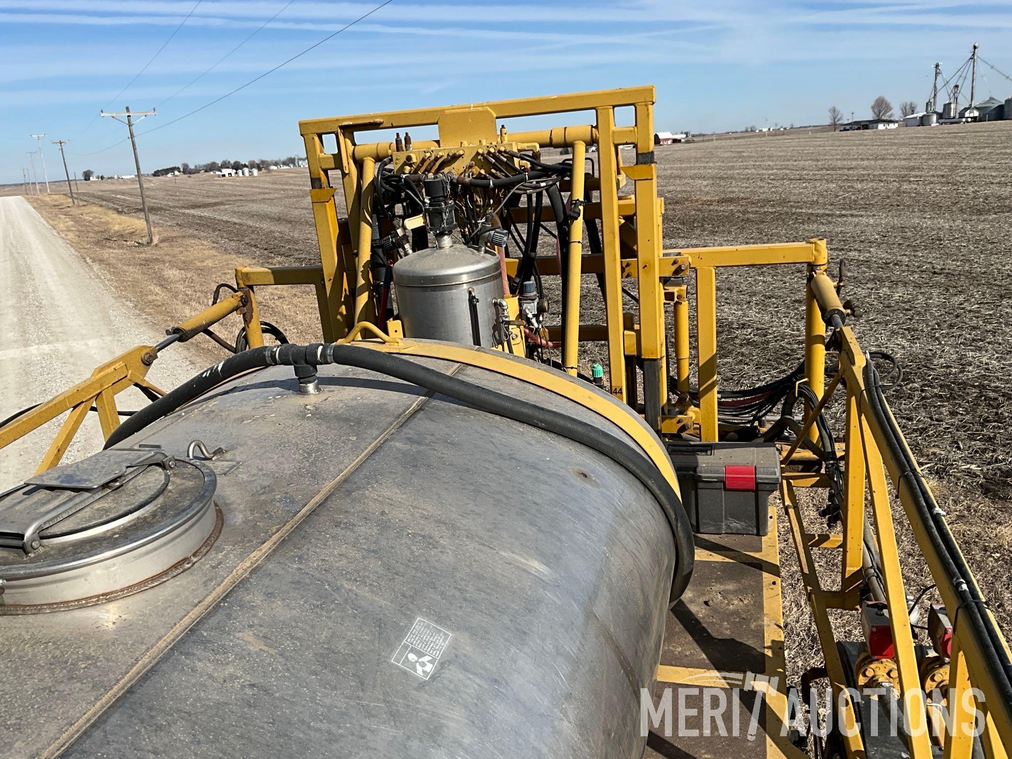 1998 Ag Chem RoGator 854 self-propelled sprayer