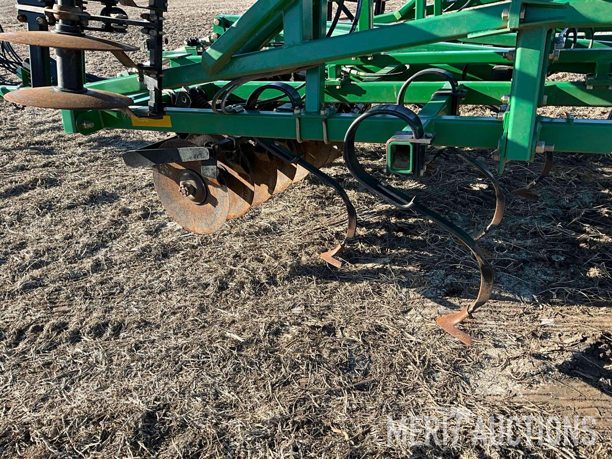 Great Plains Discovator Series VII 30ft. soil finisher