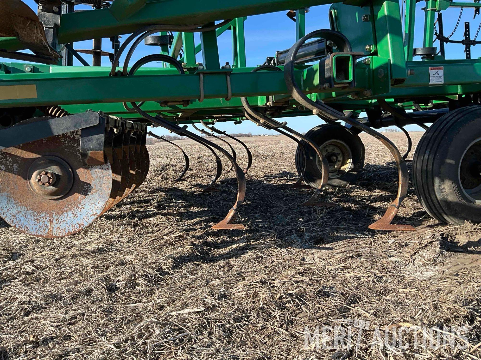 Great Plains Discovator Series VII 30ft. soil finisher