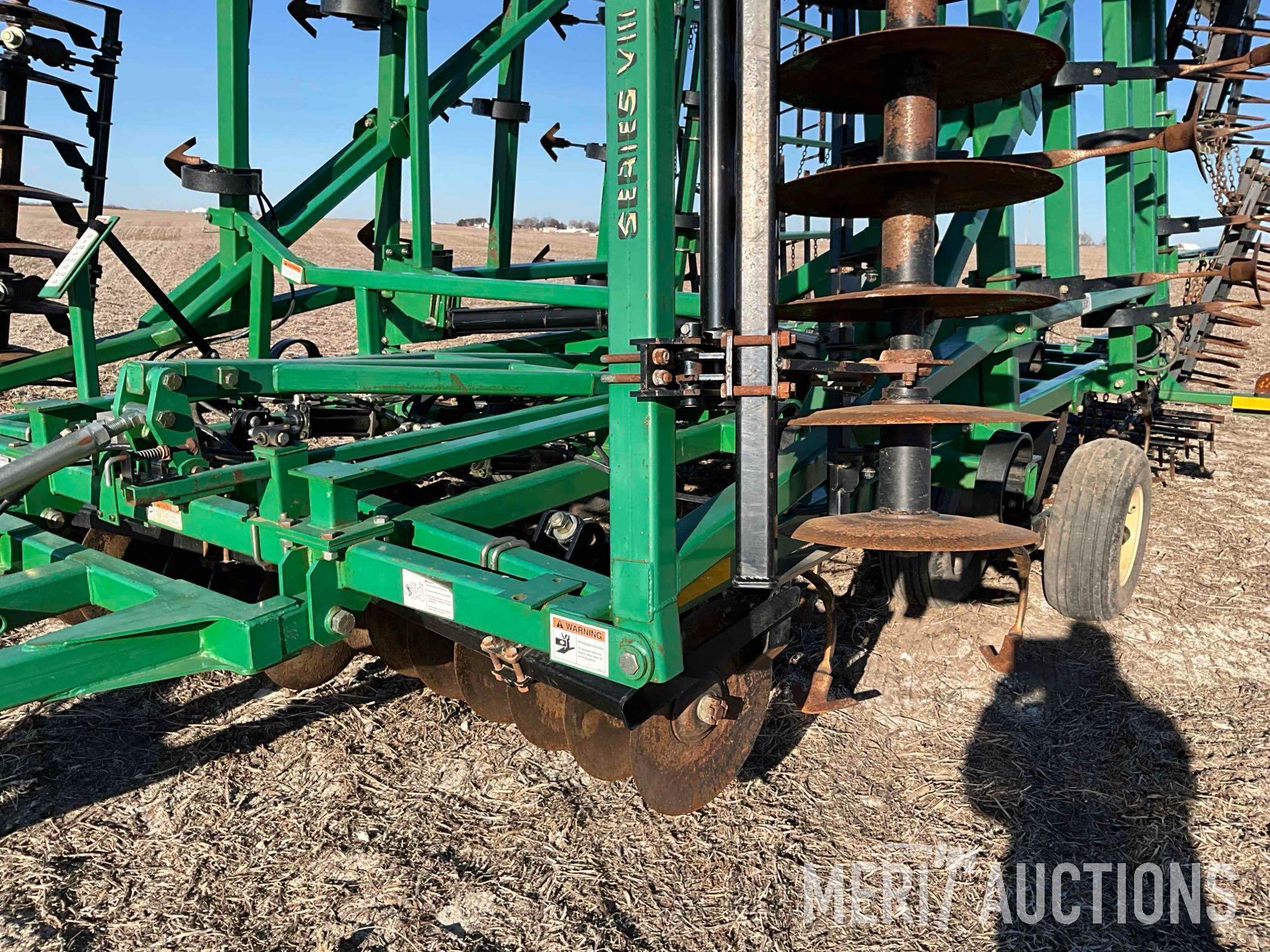 Great Plains Discovator Series VII 30ft. soil finisher