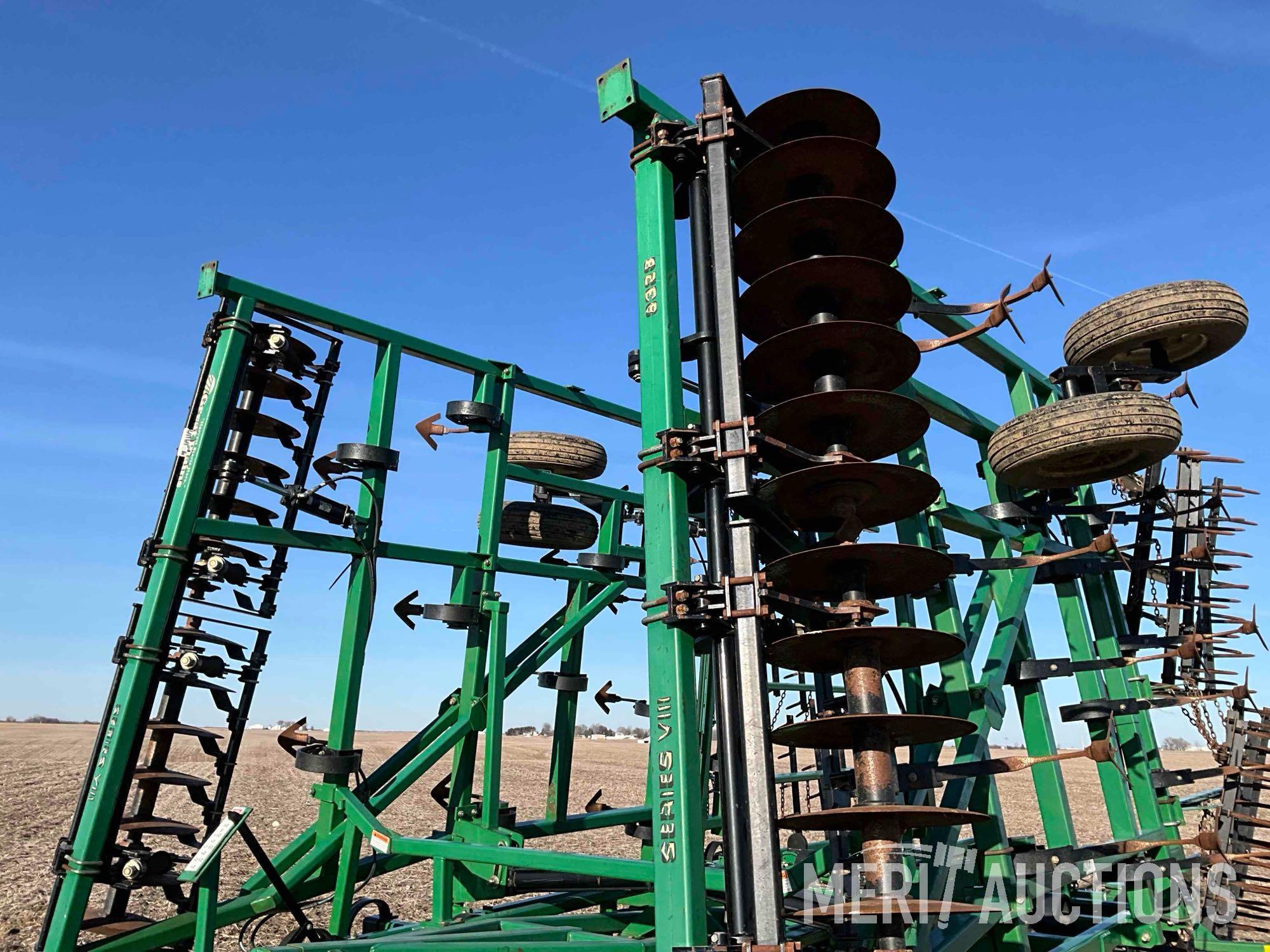 Great Plains Discovator Series VII 30ft. soil finisher