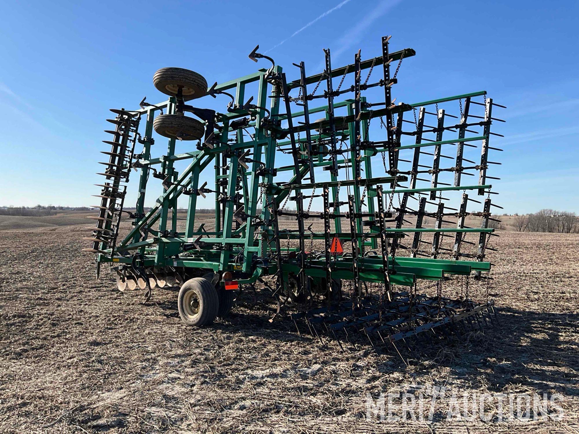 Great Plains Discovator Series VII 30ft. soil finisher