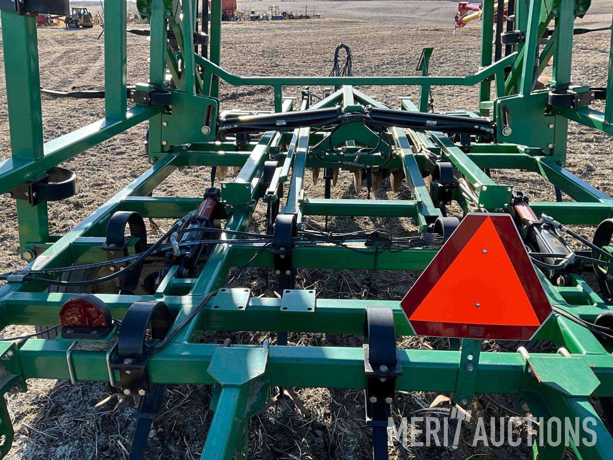 Great Plains Discovator Series VII 30ft. soil finisher