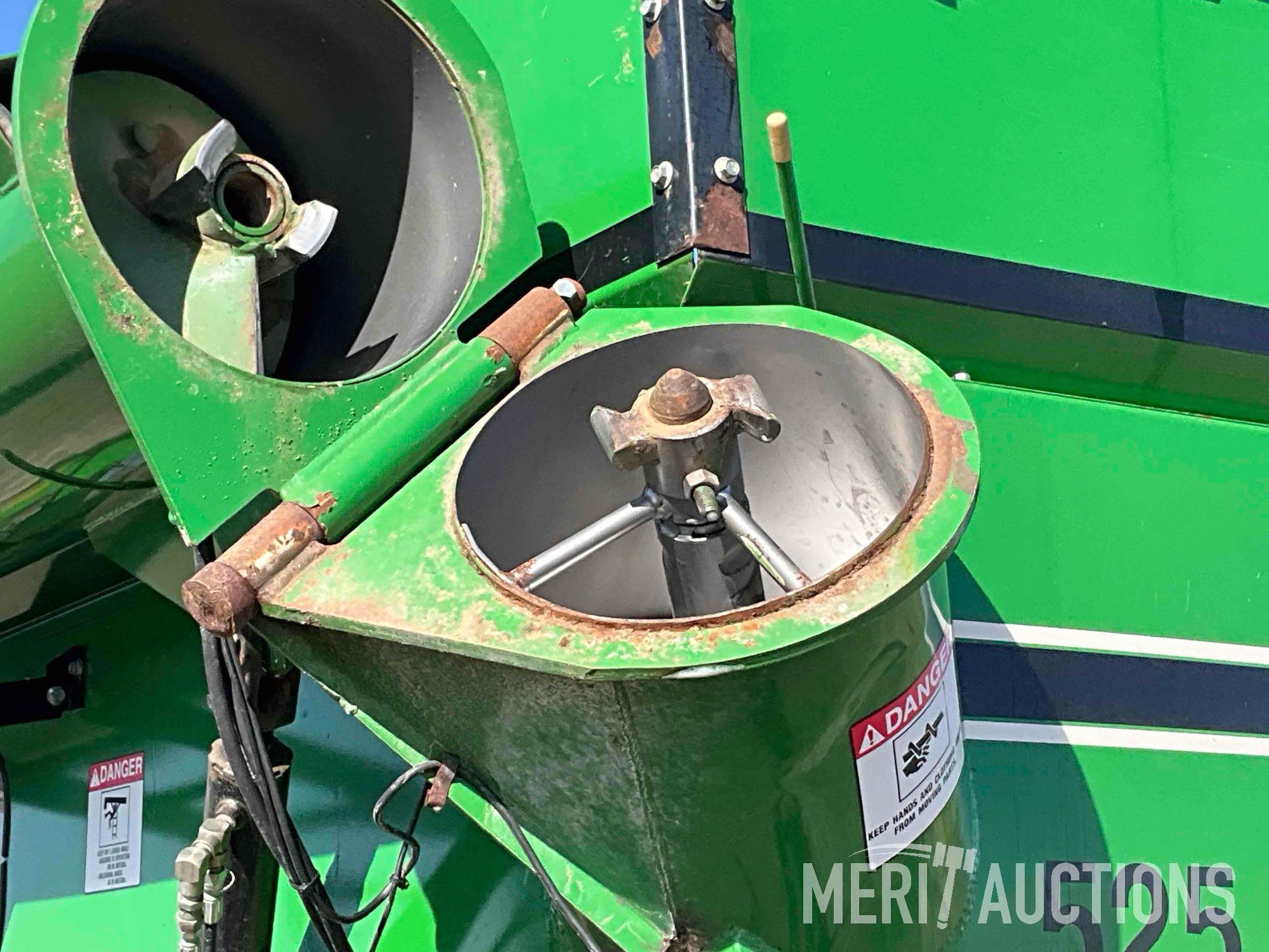 J&M 525-14 grain cart