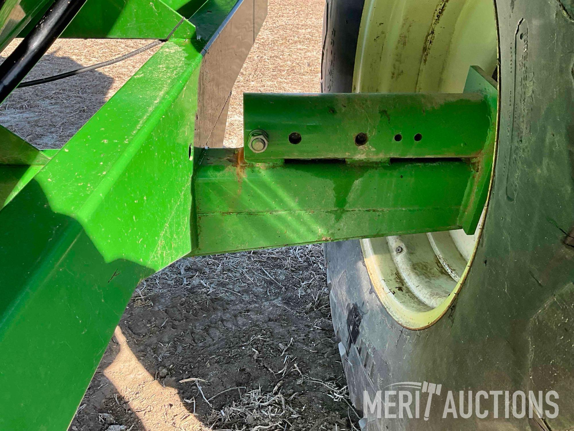 J&M 525-14 grain cart
