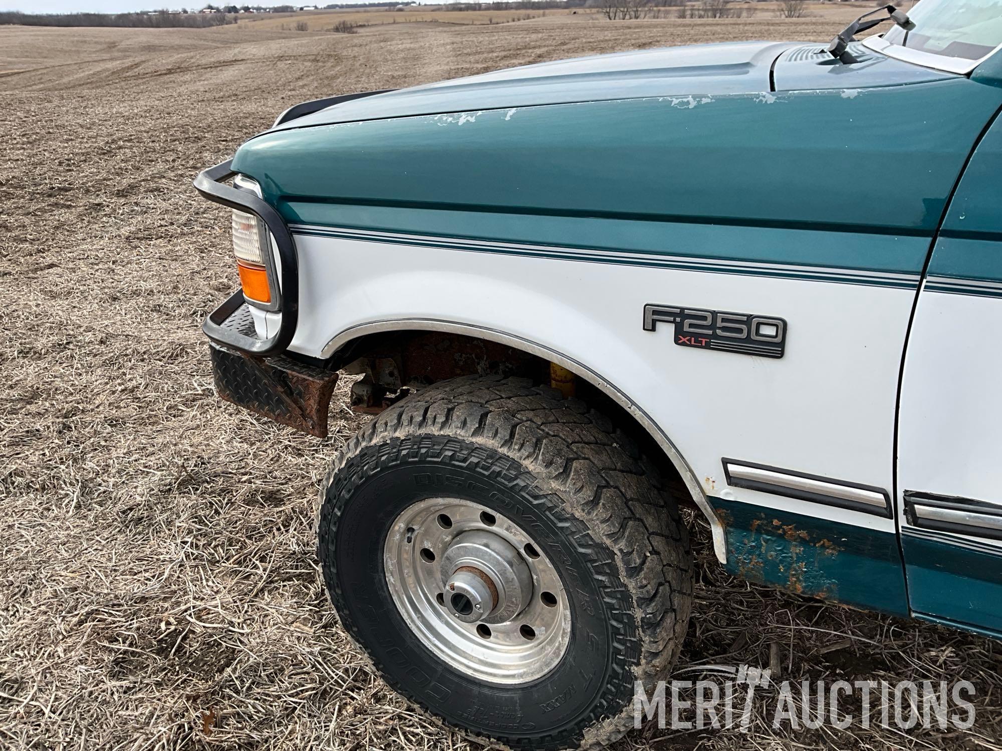 1996 Ford F-250 XLT 4X4 regular cab pickup