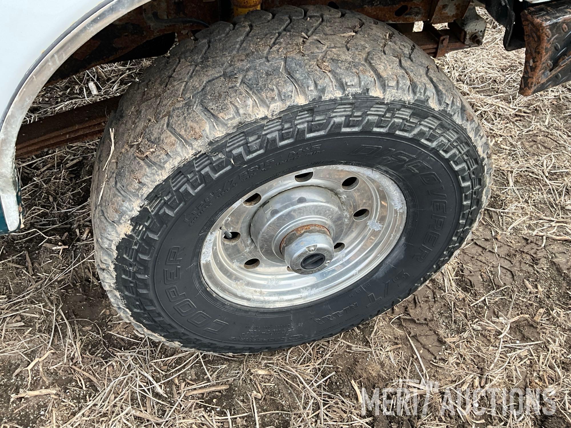 1996 Ford F-250 XLT 4X4 regular cab pickup