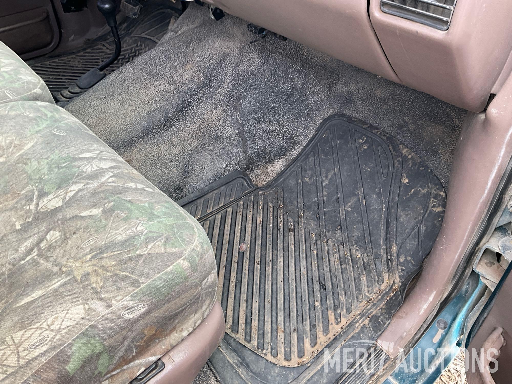 1996 Ford F-250 XLT 4X4 regular cab pickup