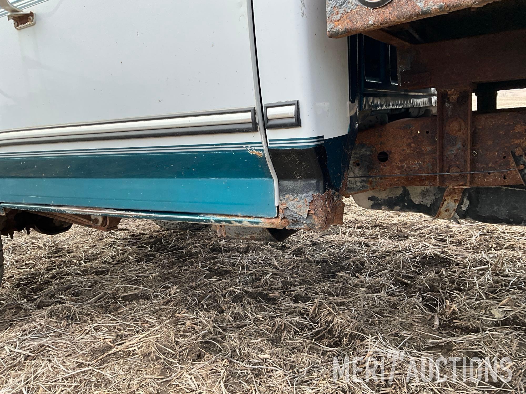 1996 Ford F-250 XLT 4X4 regular cab pickup
