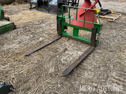 Frontier 48in. pallet forks for John Deere 640 loader