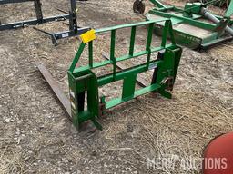 Frontier 48in. pallet forks for John Deere 640 loader