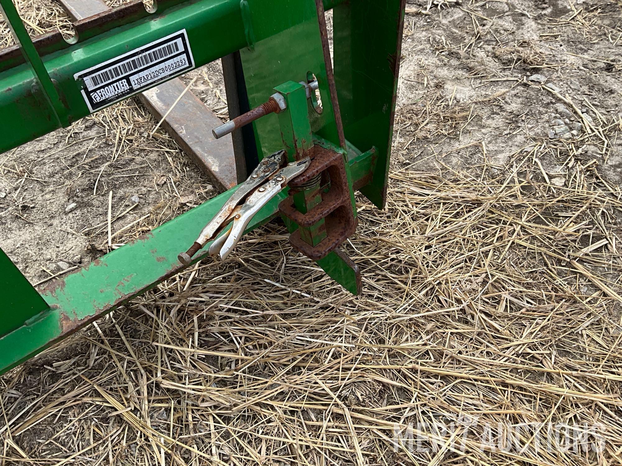 Frontier 48in. pallet forks for John Deere 640 loader