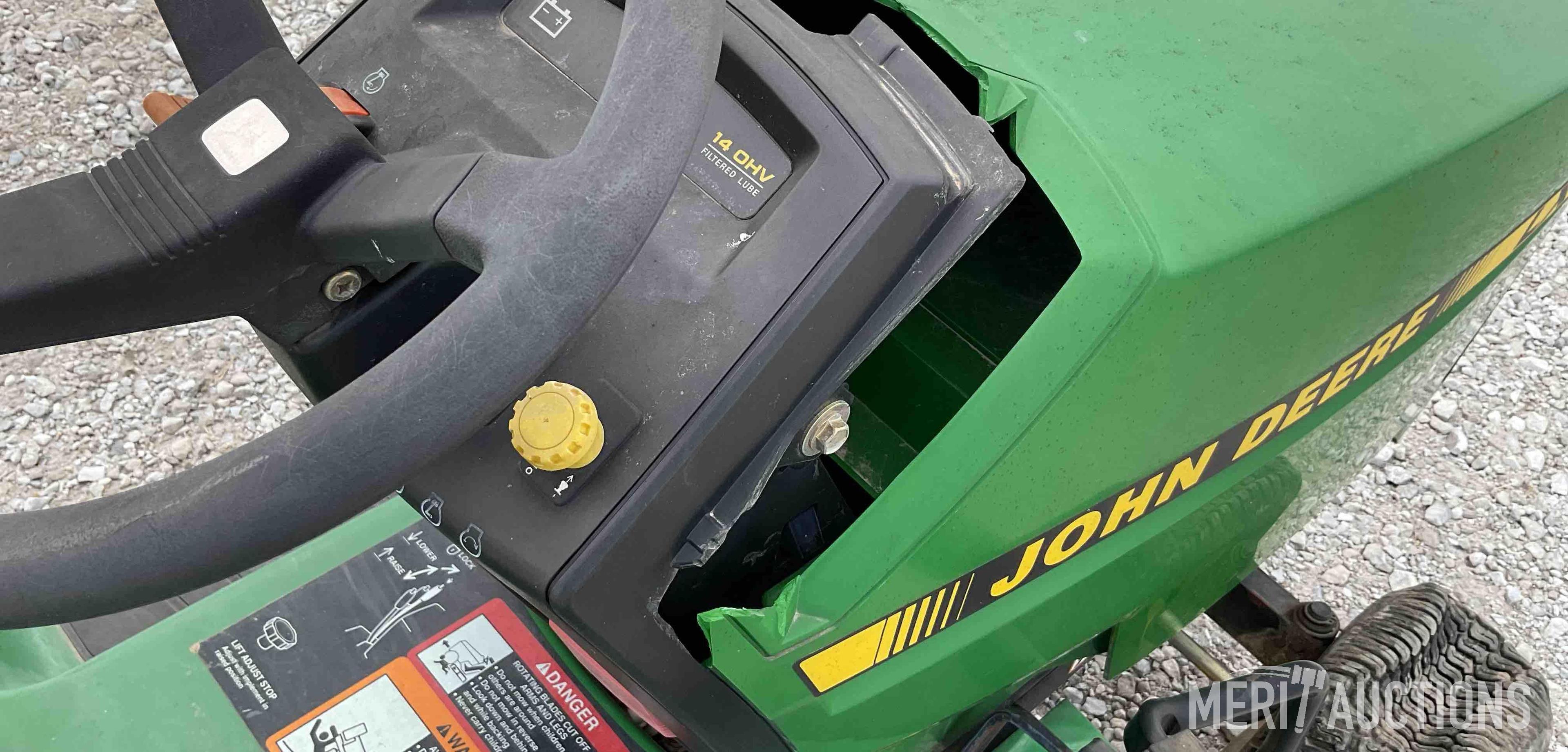 1994 John Deere LX176 Lawnmower