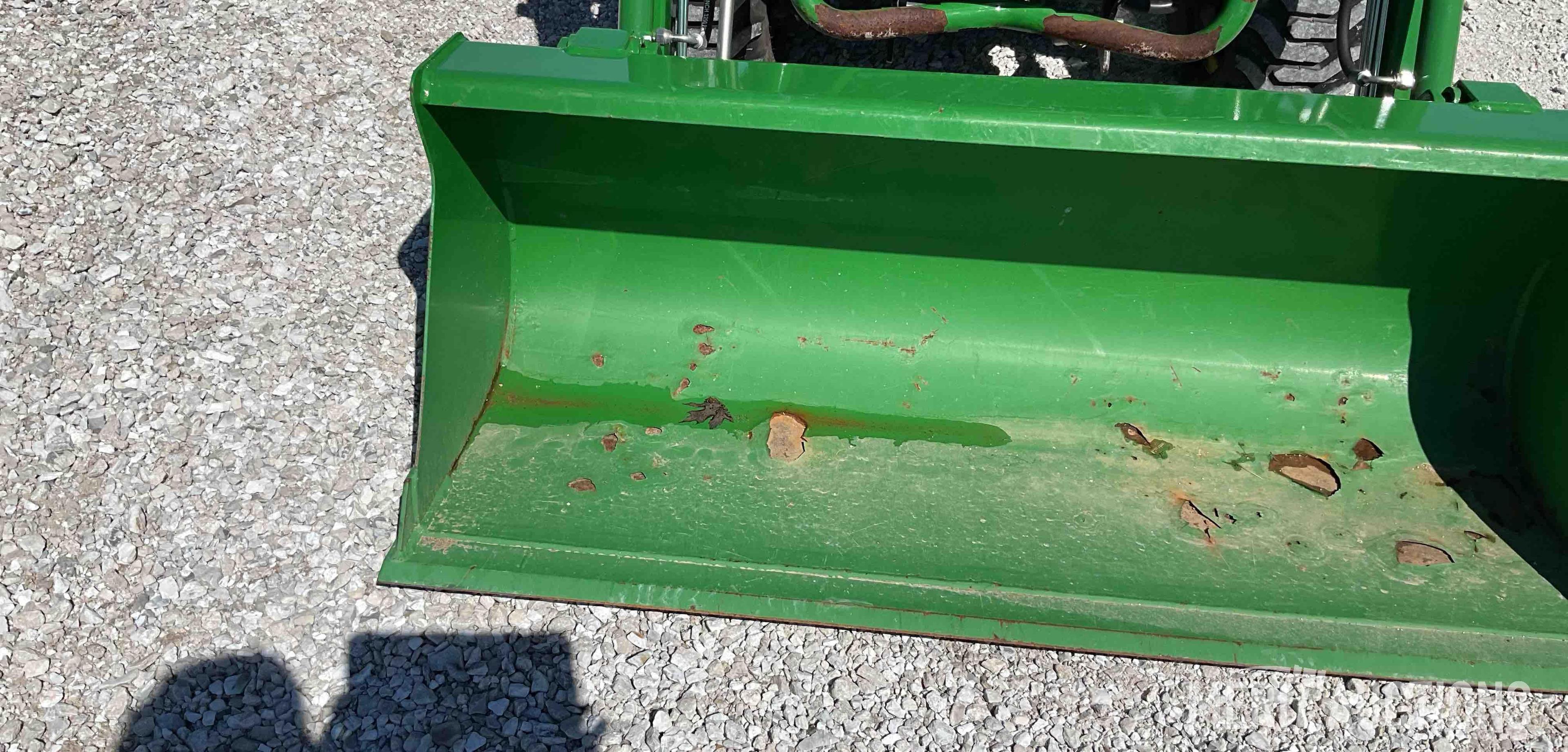 2015 John Deere 1025R MFWD Tractor