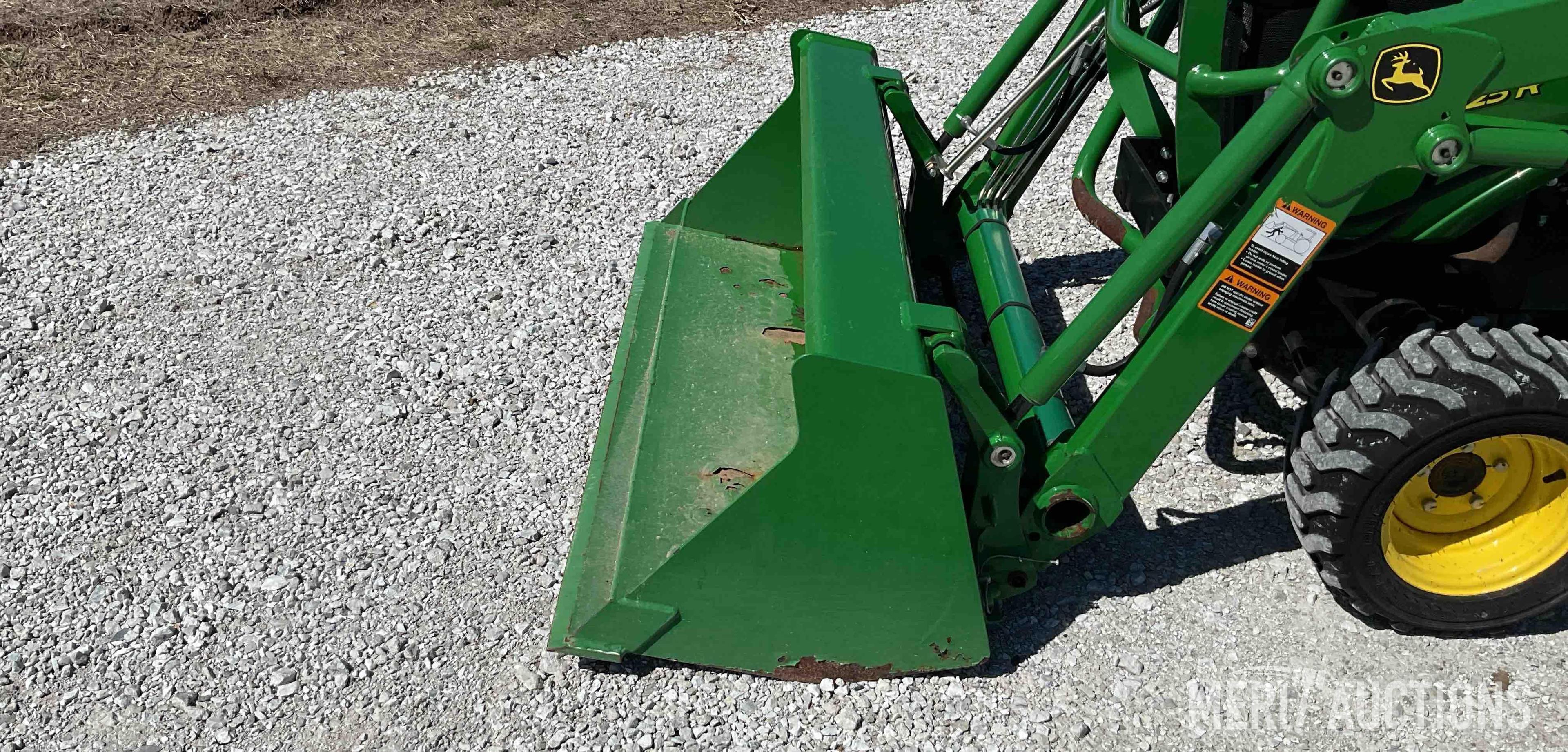 2015 John Deere 1025R MFWD Tractor