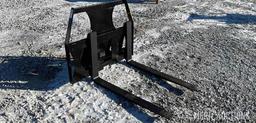 36in. Mini Universal Attach Pallet Forks