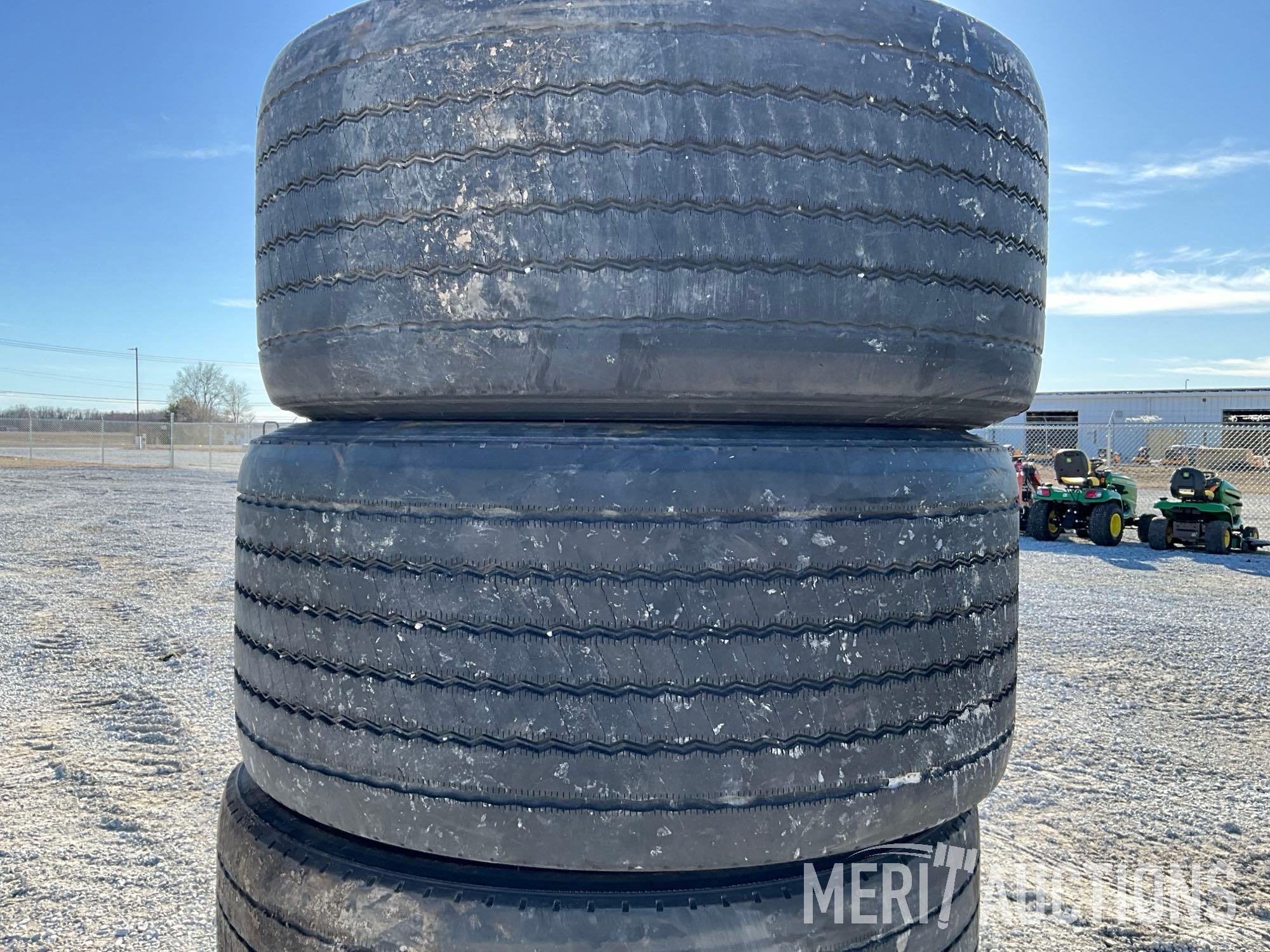 Set of 4 Michelin 445/50R22.5 Tires