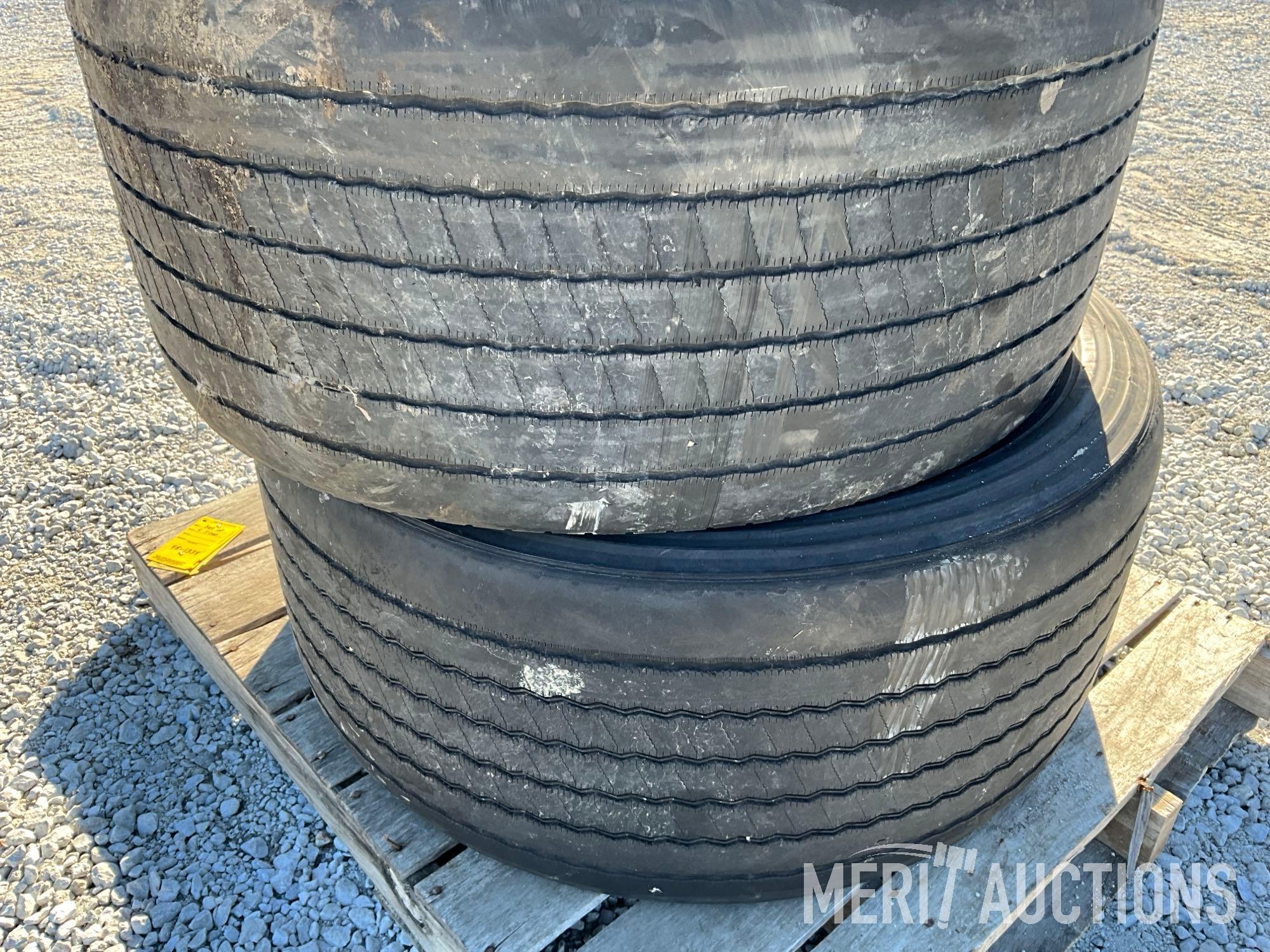 Set of 4 Michelin 445/50R22.5 Tires