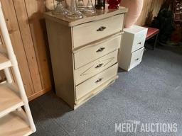 Vintage 4-drawer chest as pictured
