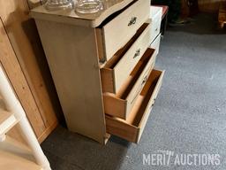 Vintage 4-drawer chest as pictured