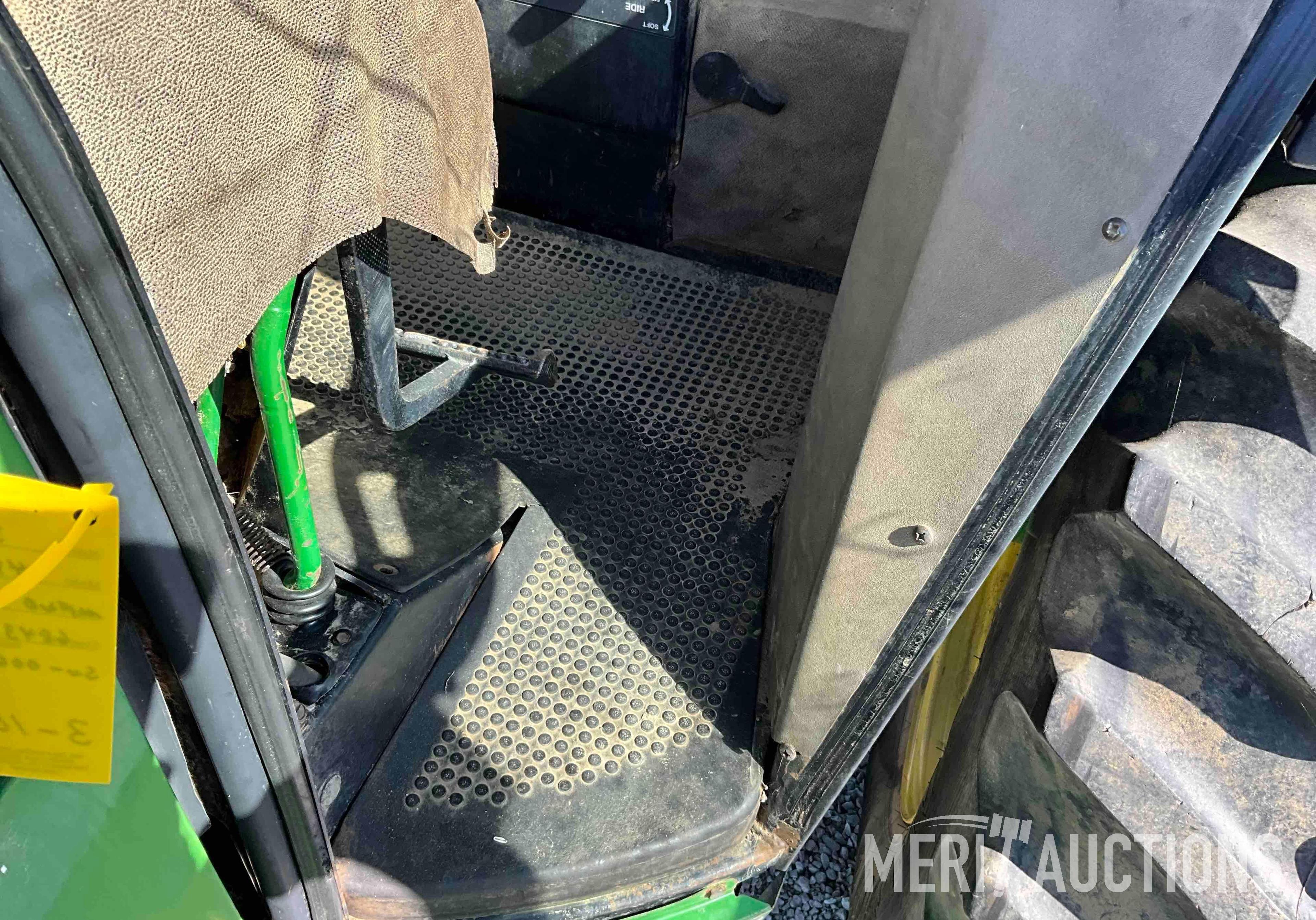 John Deere 4955 MFWD Tractor
