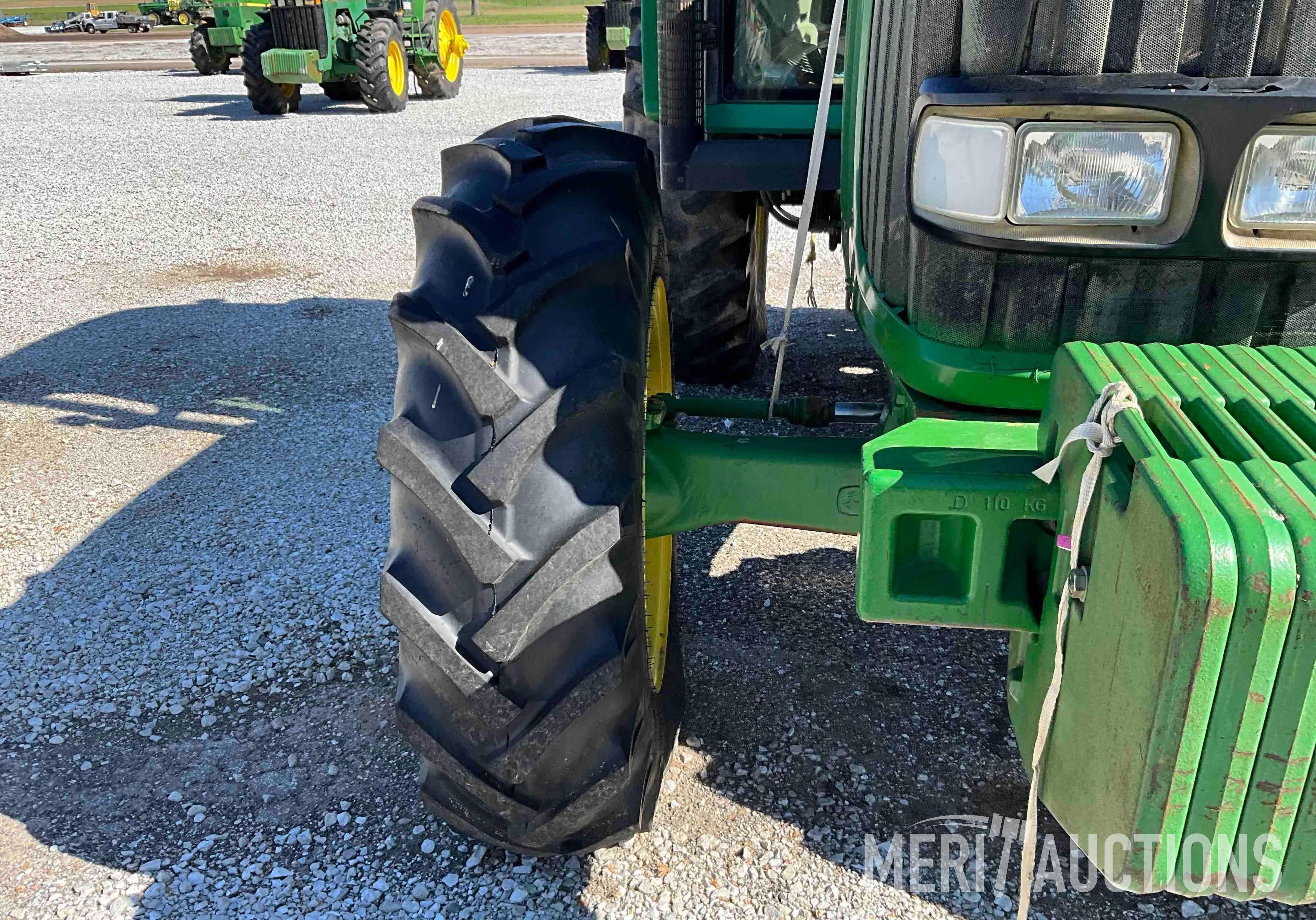 John Deere 7320 MFWD Tractor
