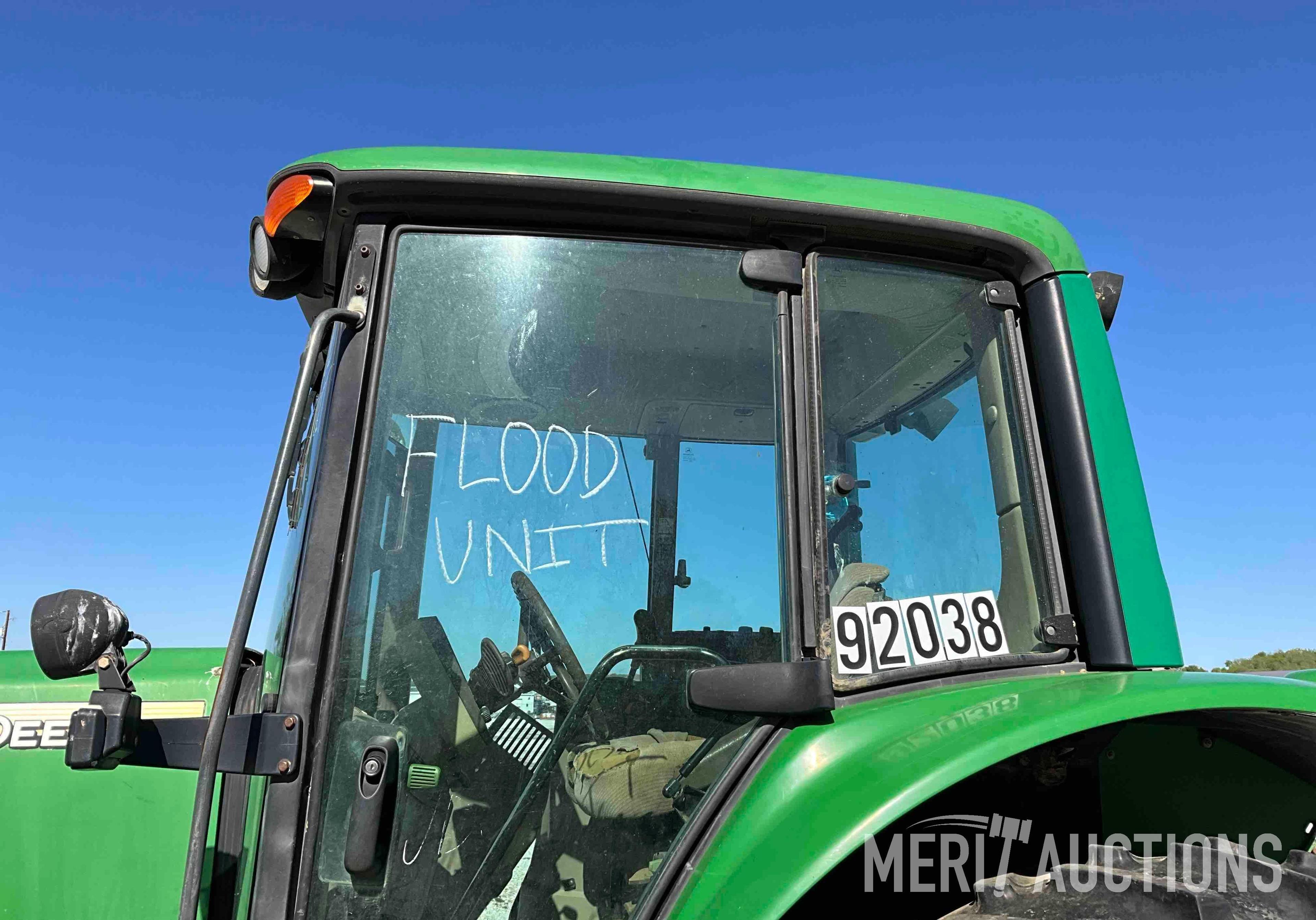John Deere 7320 MFWD Tractor